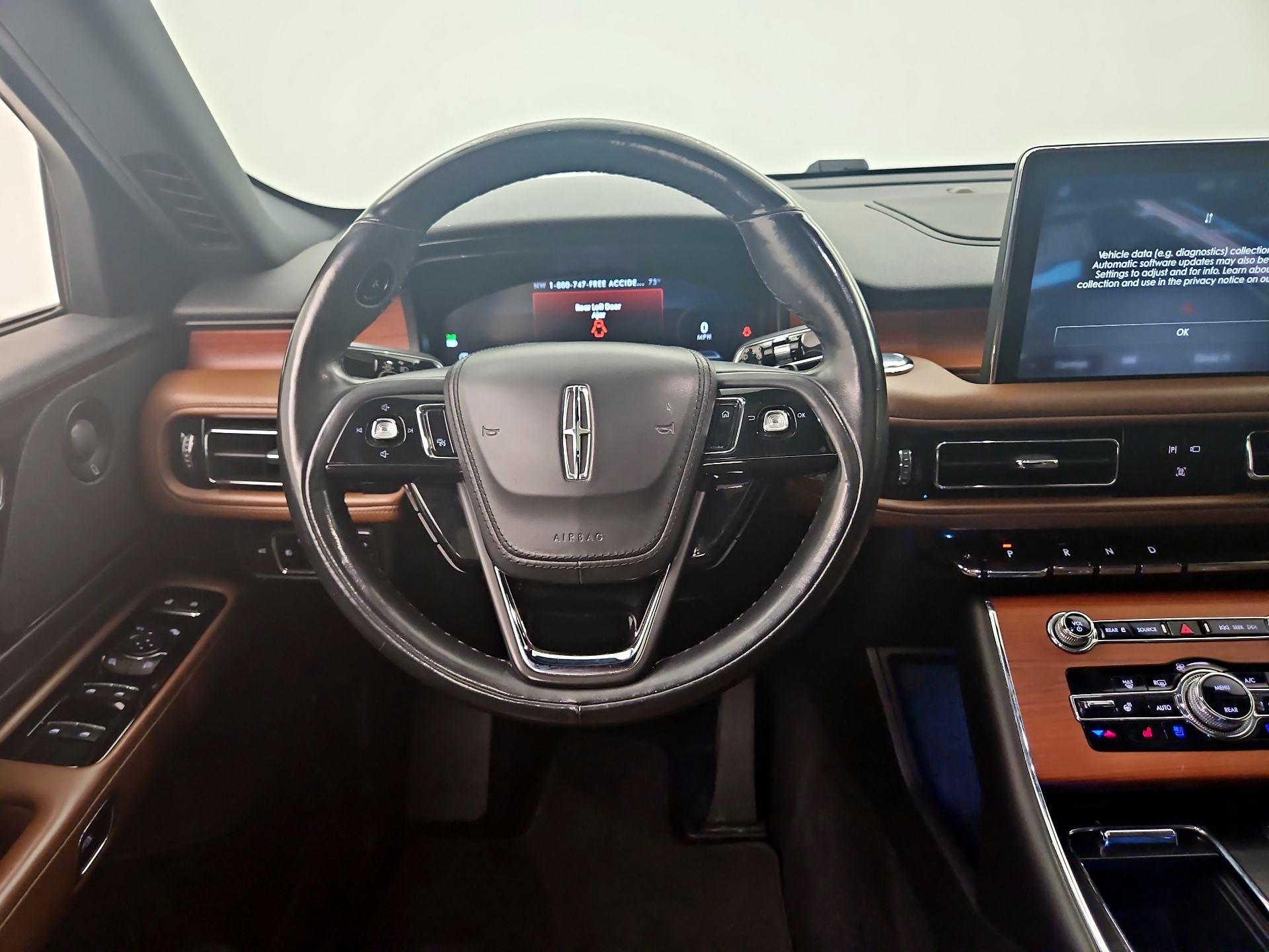 Thumbnail: 2020 Lincoln Aviator - 10