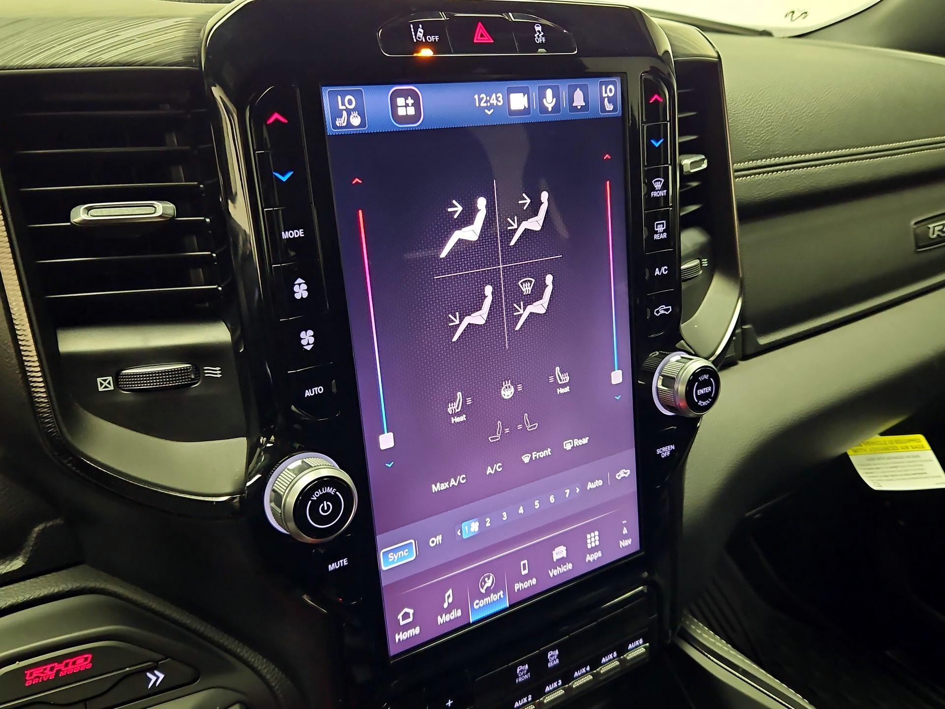 Thumbnail: 2025 RAM 1500 - 17