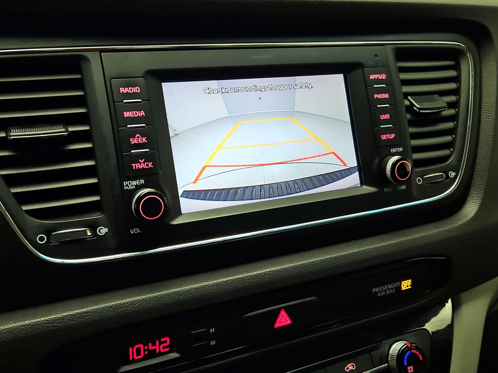 Thumbnail: 2017 Kia Sedona - 14