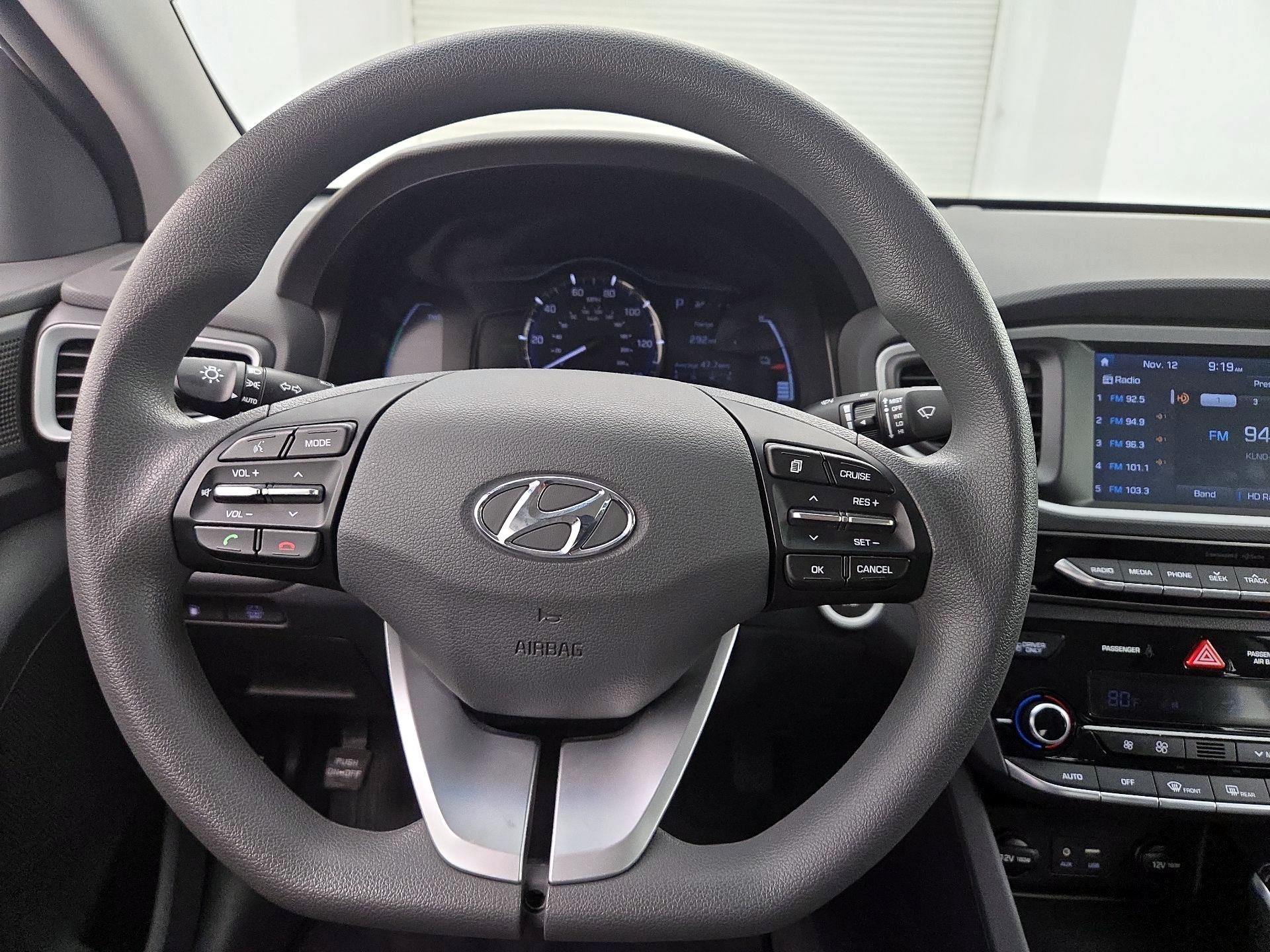 Thumbnail: 2018 Hyundai Ioniq - 10