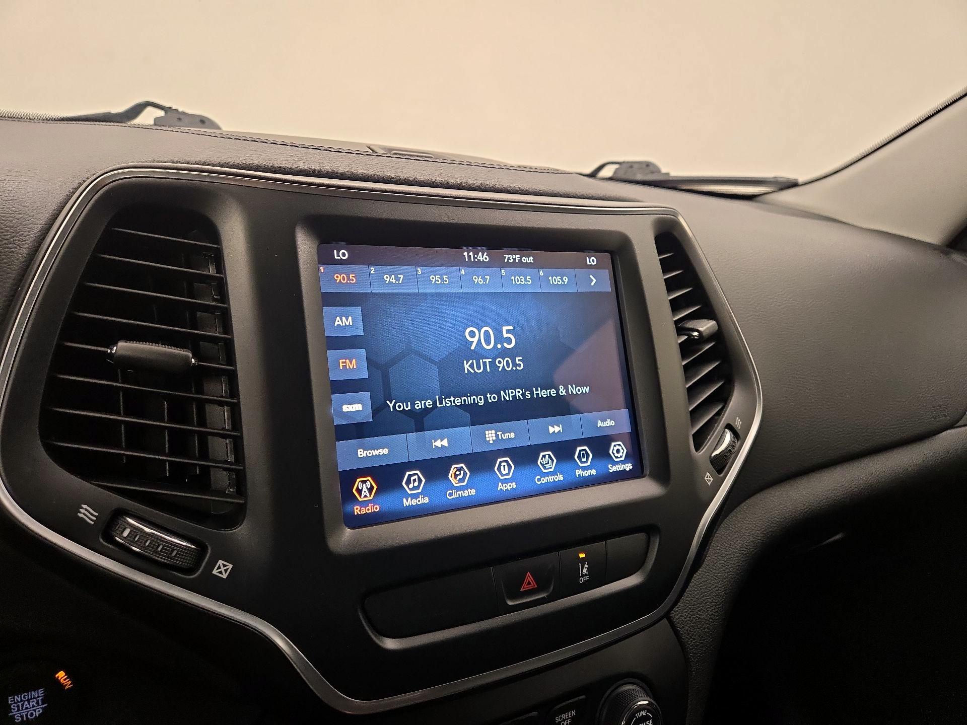 Thumbnail: 2022 Jeep Cherokee - 15