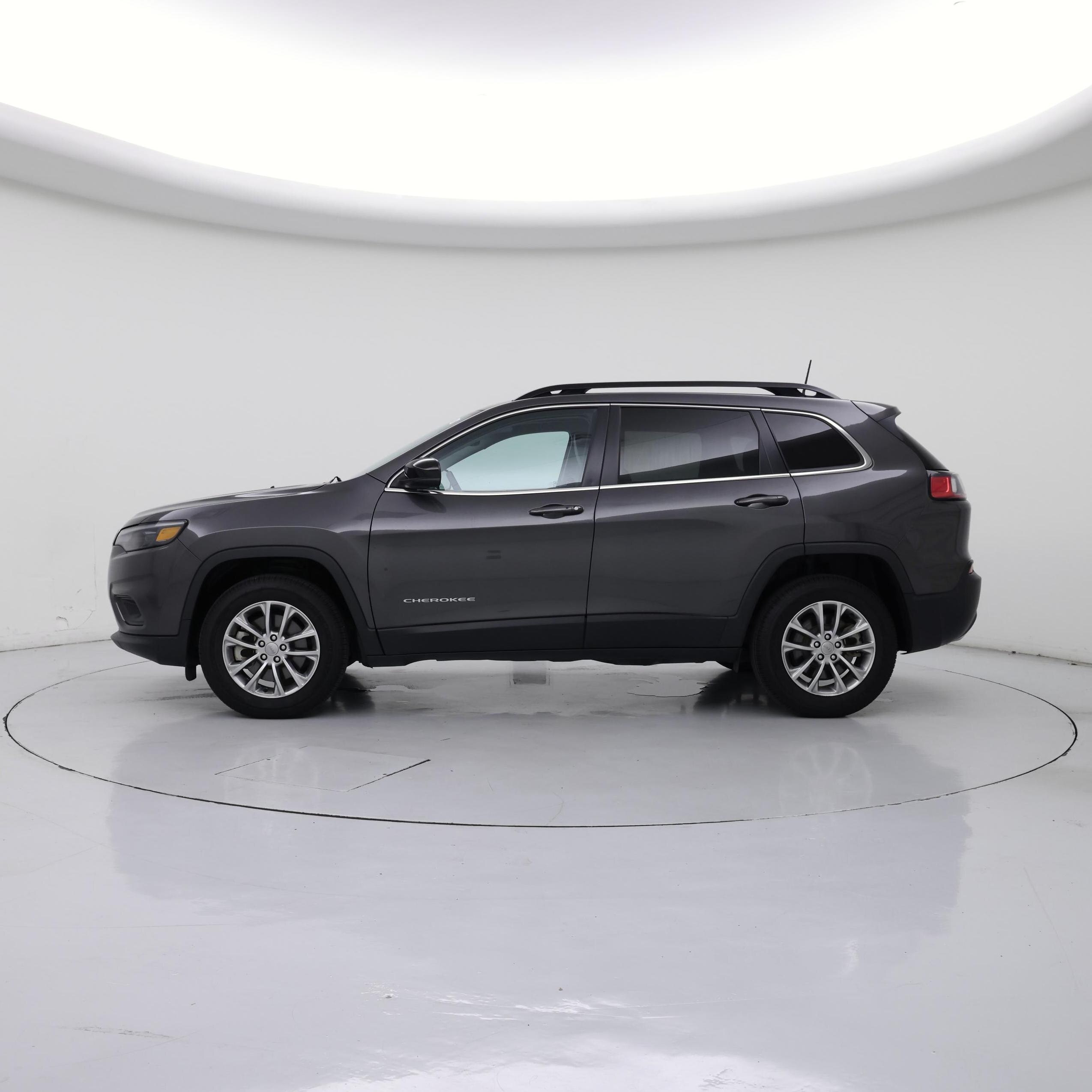 Thumbnail: 2022 Jeep Cherokee - 3