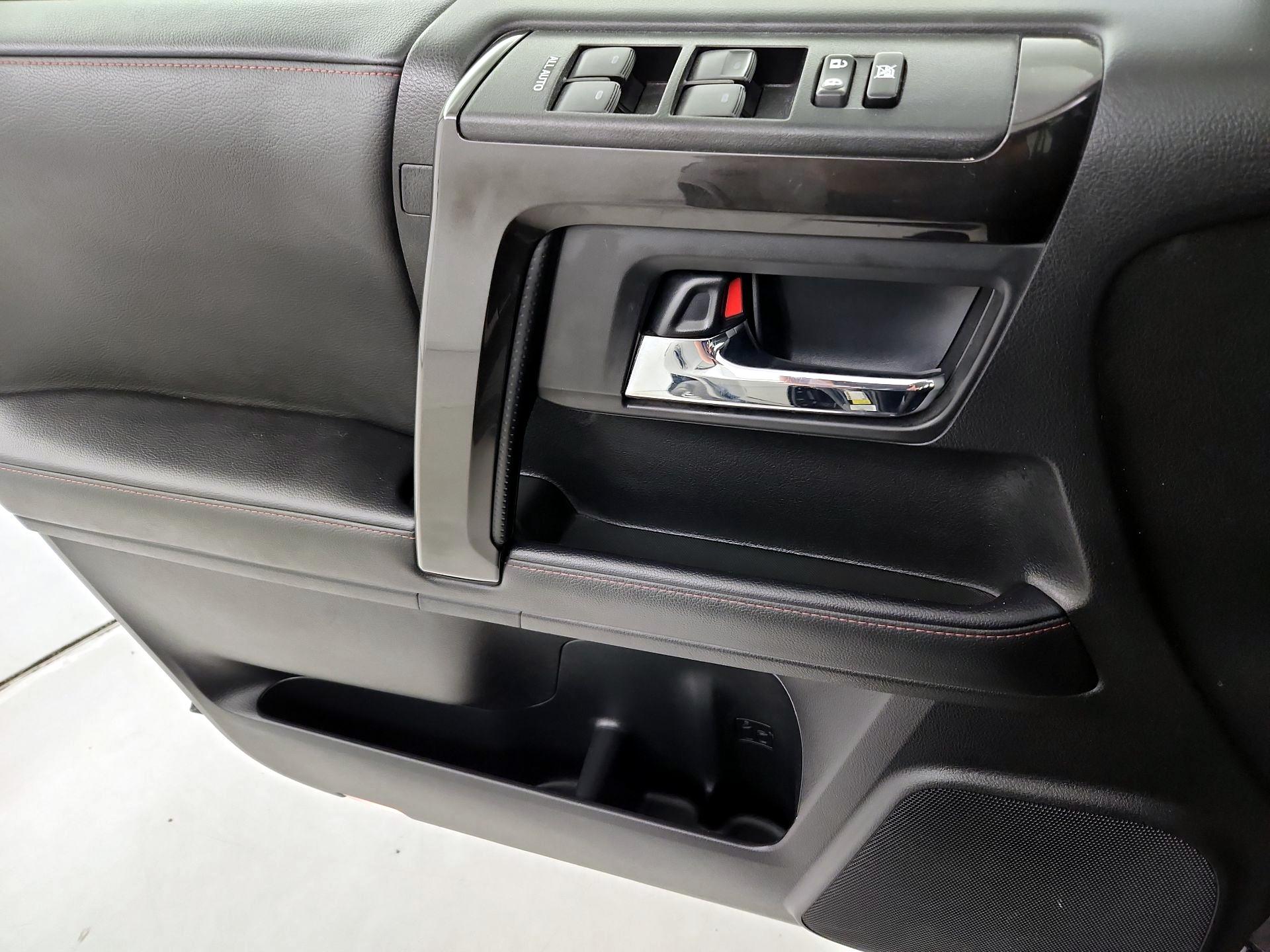 Thumbnail: 2024 Toyota 4Runner - 12