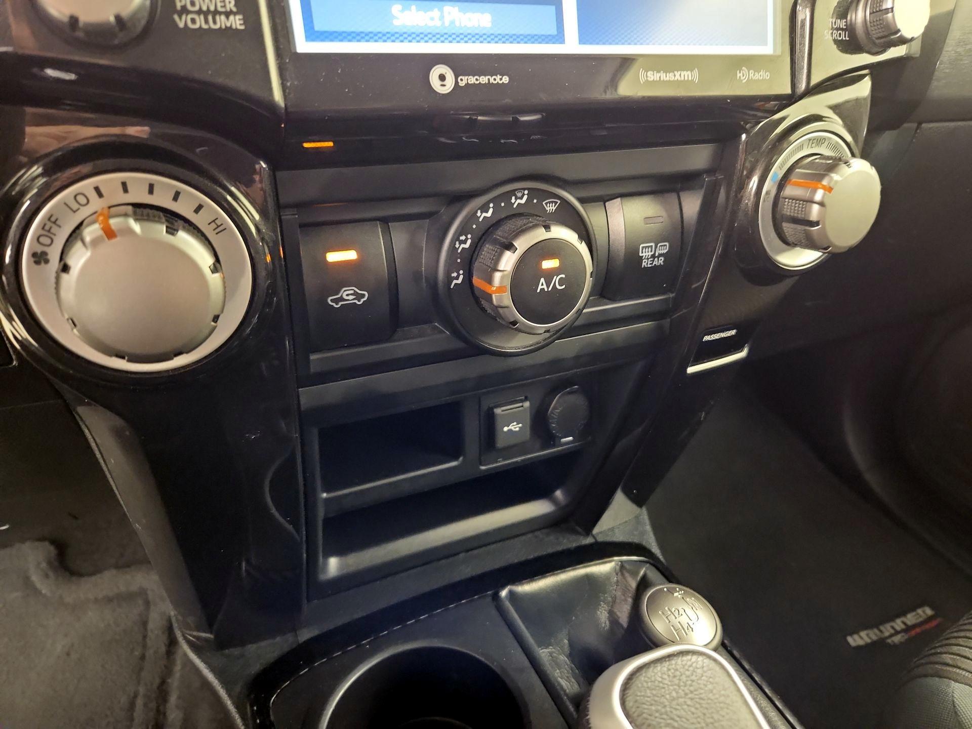 Thumbnail: 2024 Toyota 4Runner - 16