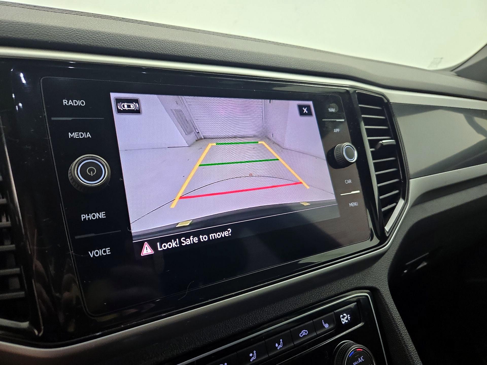 Thumbnail: 2022 Volkswagen Atlas - 14