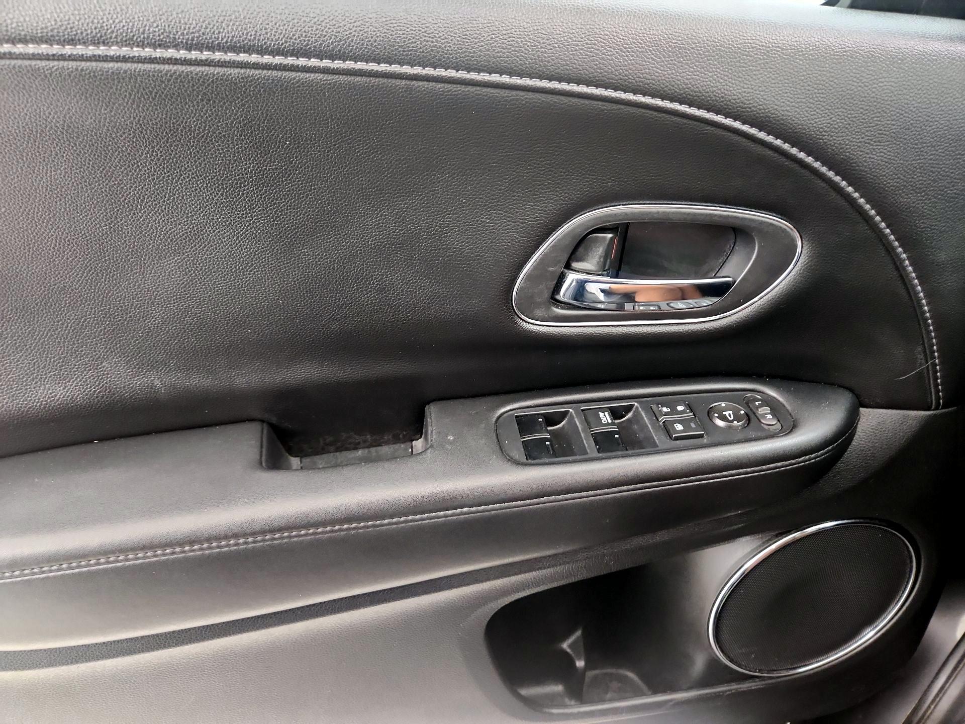 Thumbnail: 2016 Honda HR-V - 12