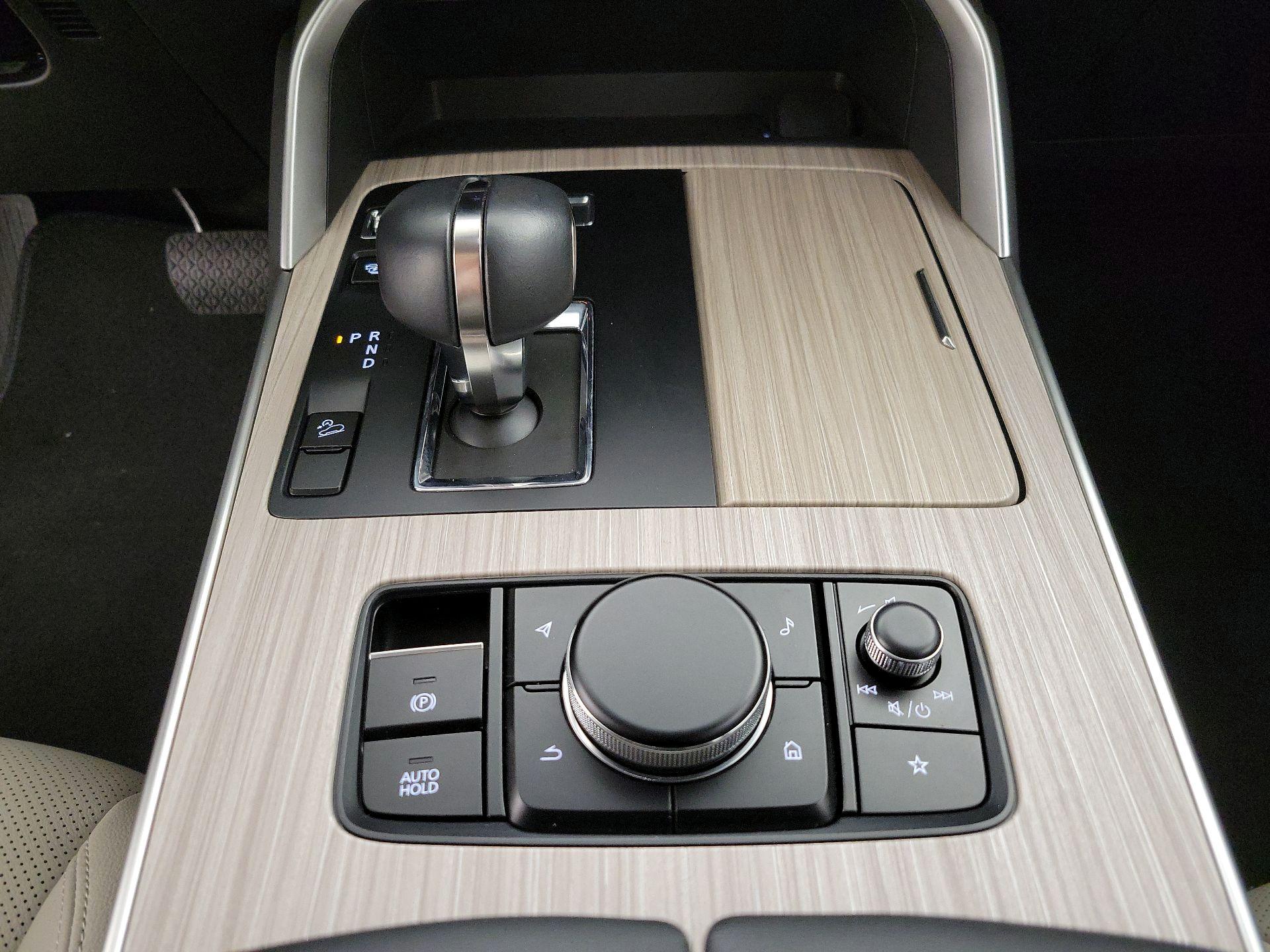 Thumbnail: 2025 Mazda CX-70 - 18