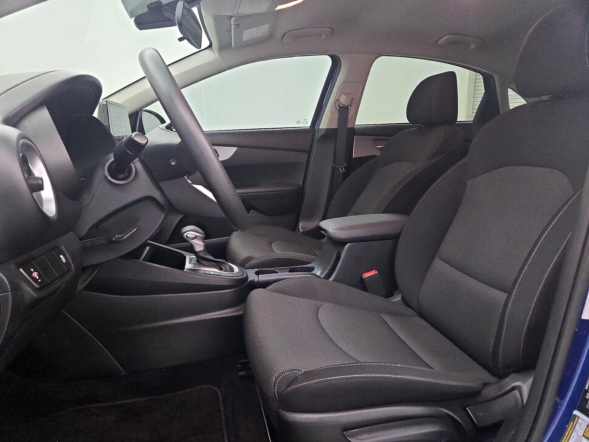 Thumbnail: 2024 Kia Forte - 11