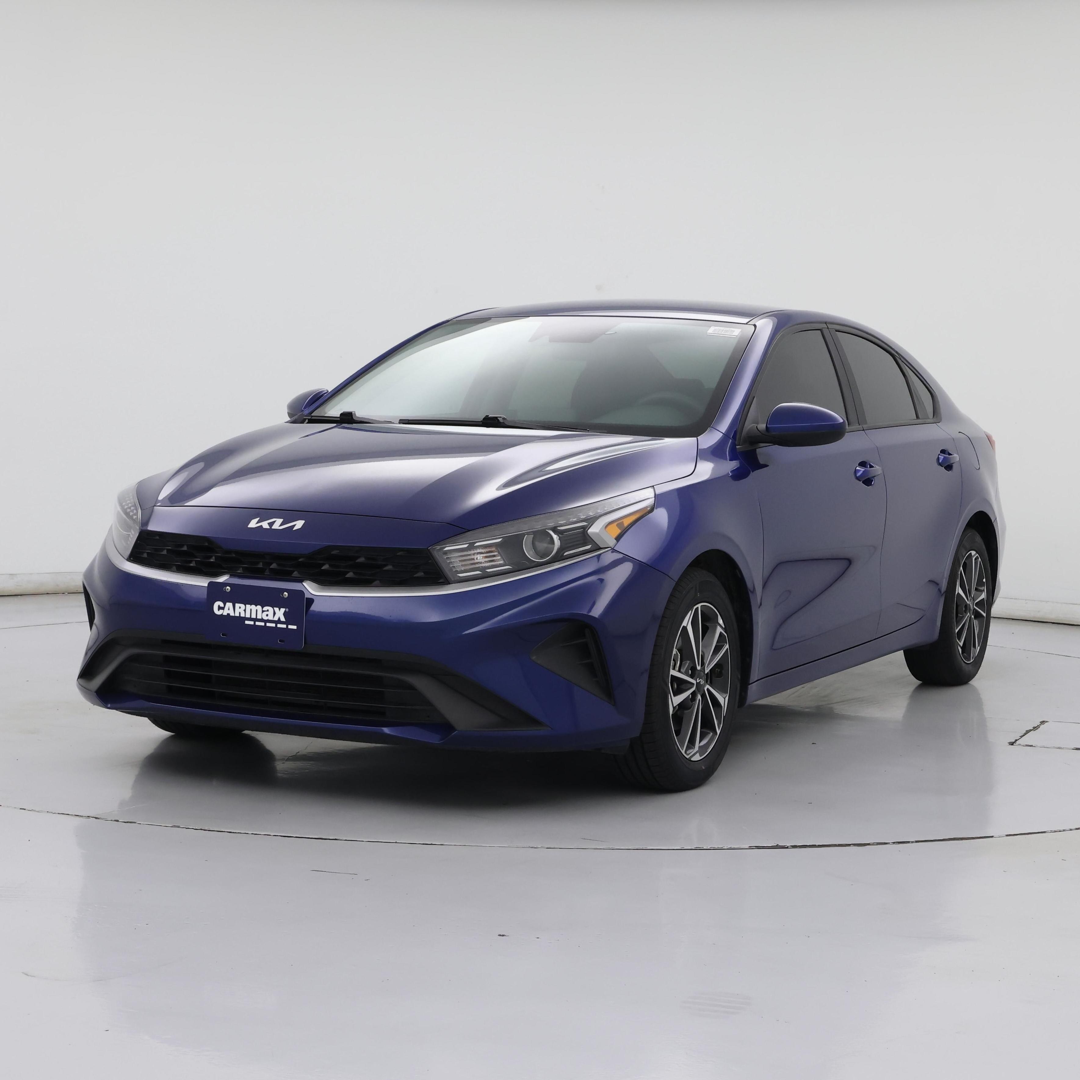 Thumbnail: 2024 Kia Forte - 4