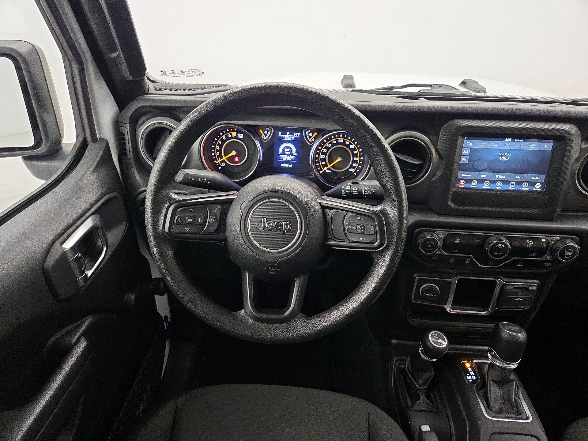 Thumbnail: 2022 Jeep Wrangler - 10