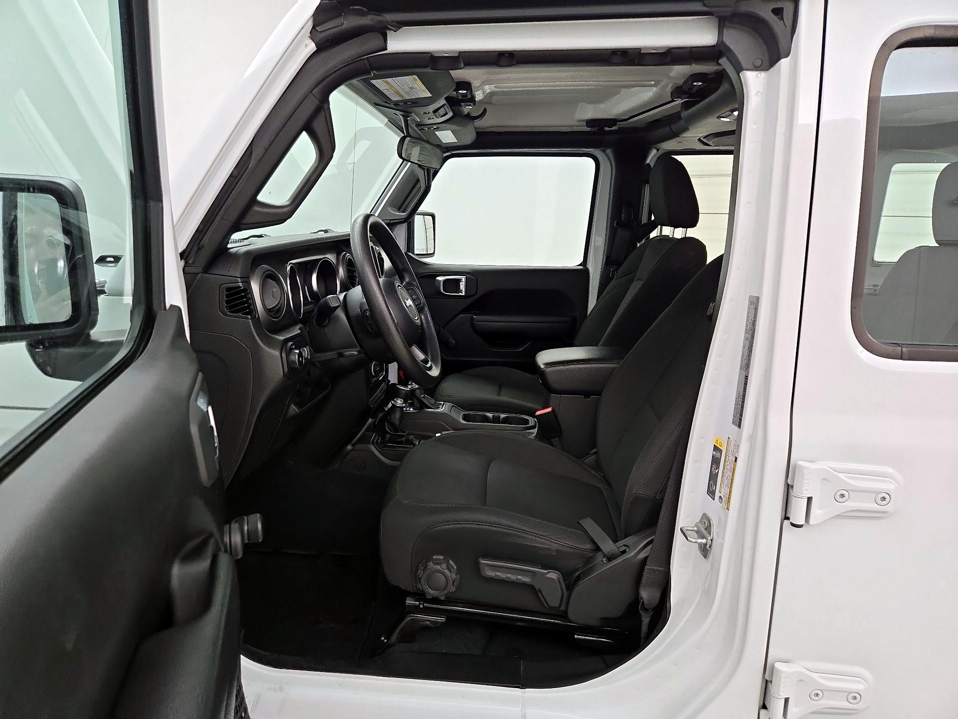 Thumbnail: 2022 Jeep Wrangler - 11