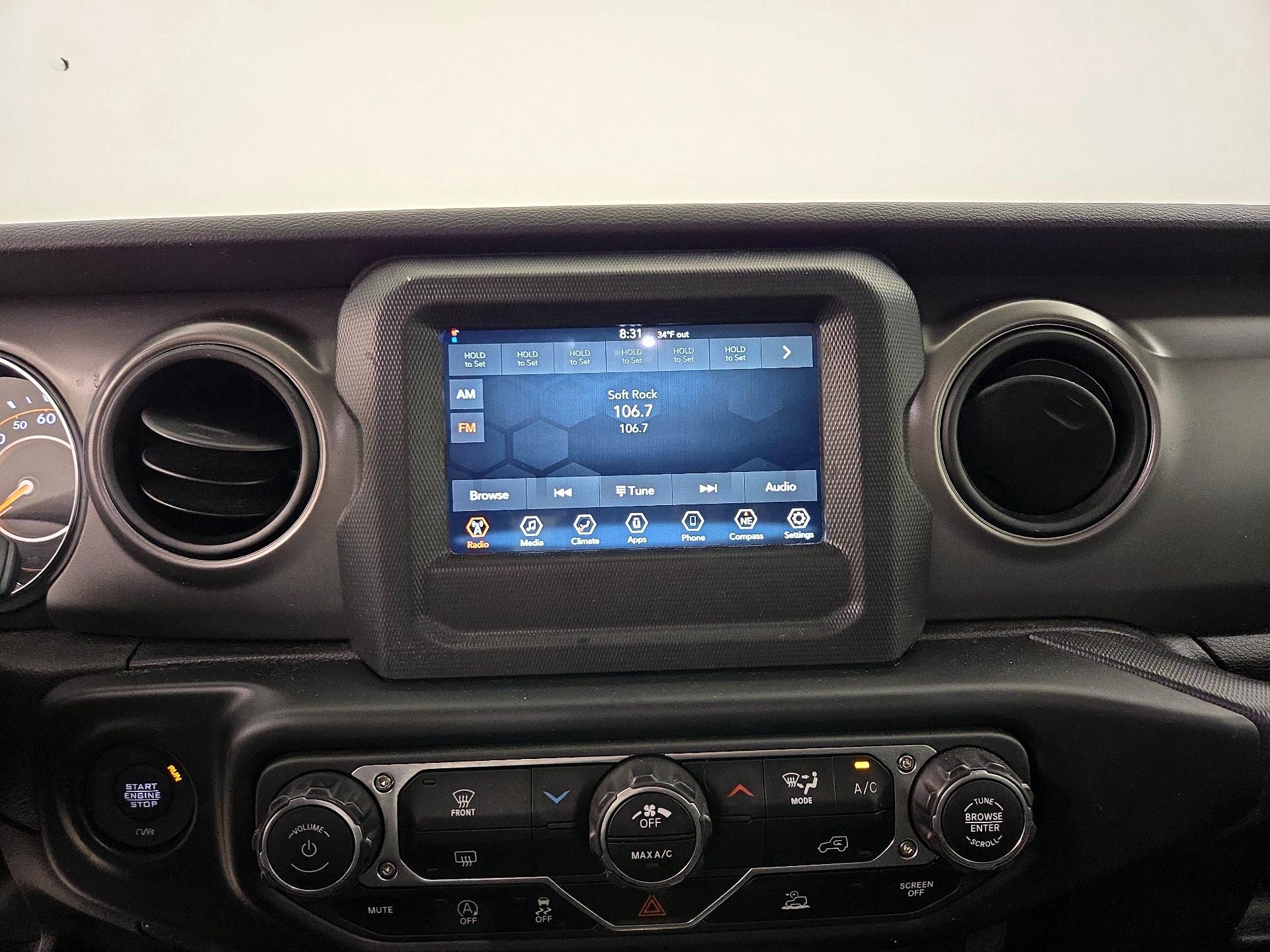 Thumbnail: 2022 Jeep Wrangler - 15