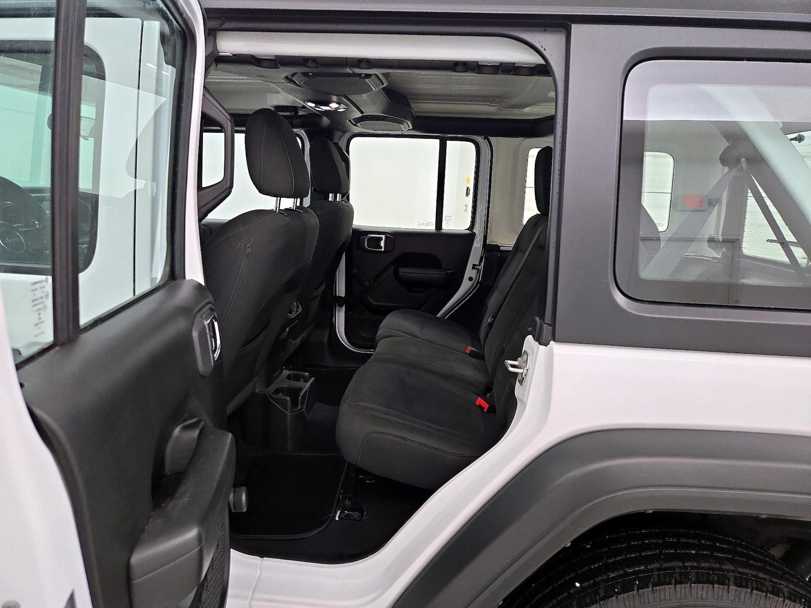 2022 Jeep Wrangler Unlimited Sport - Photo 20