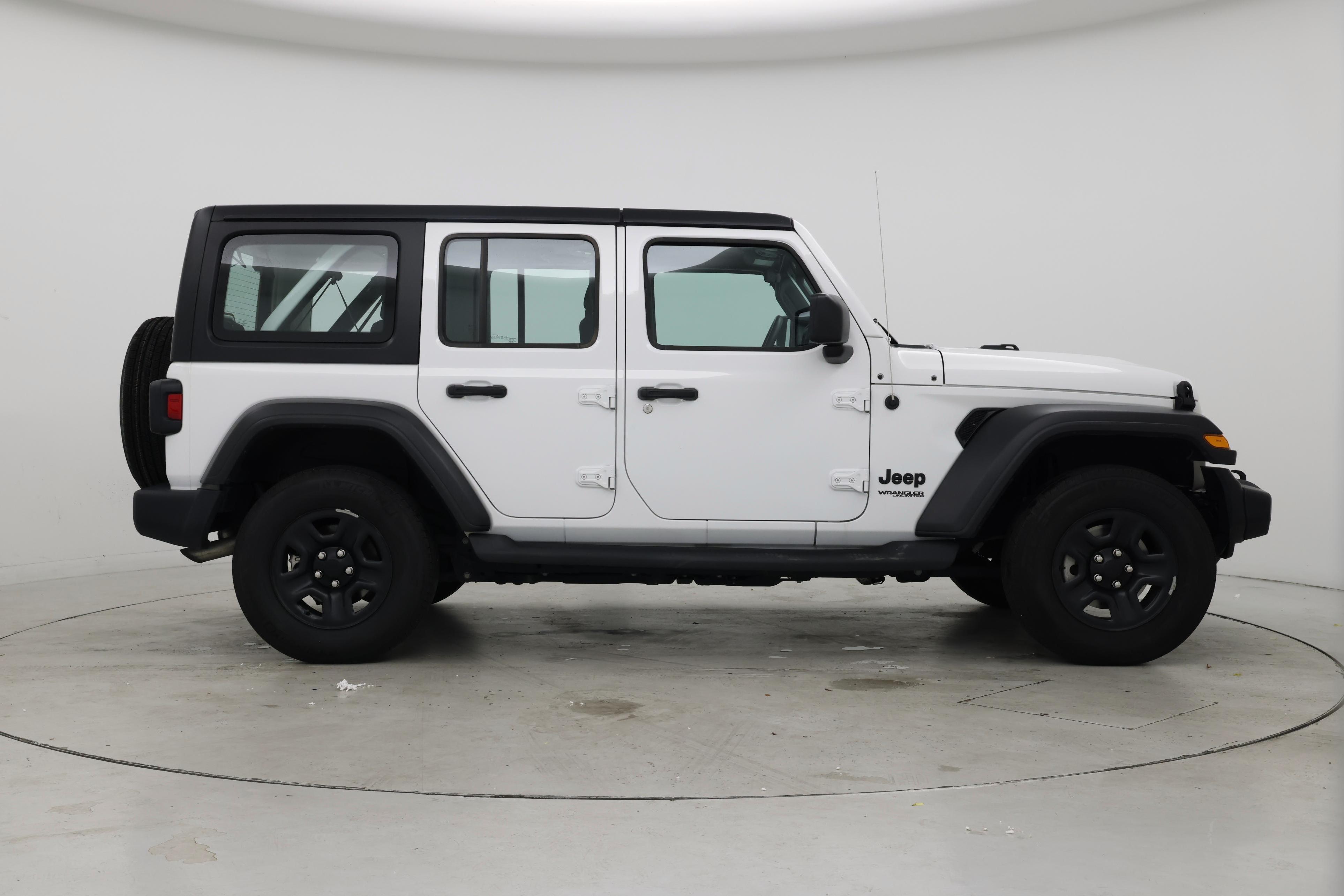 Thumbnail: 2022 Jeep Wrangler - 7