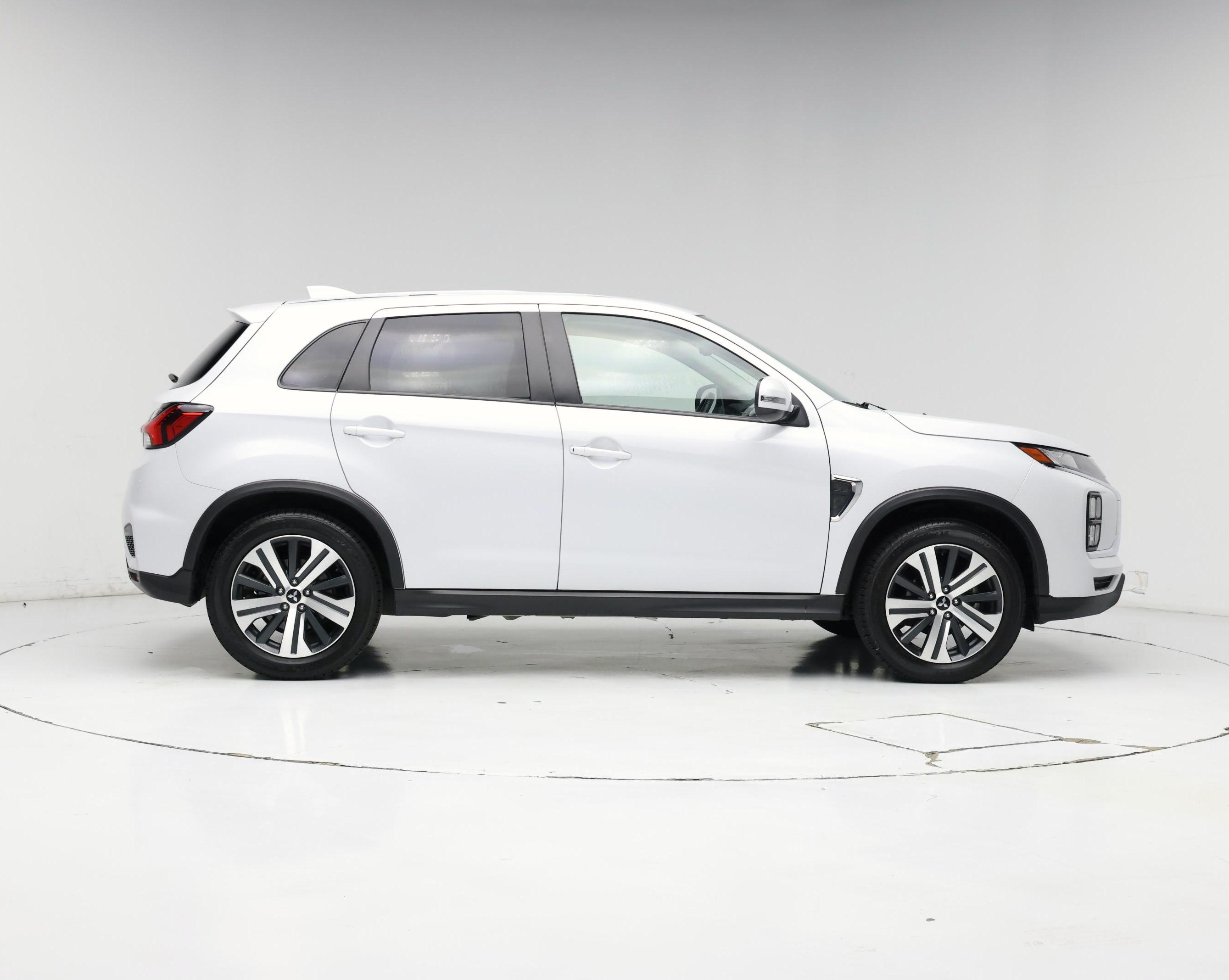 Thumbnail: 2024 Mitsubishi Outlander Sport - 4