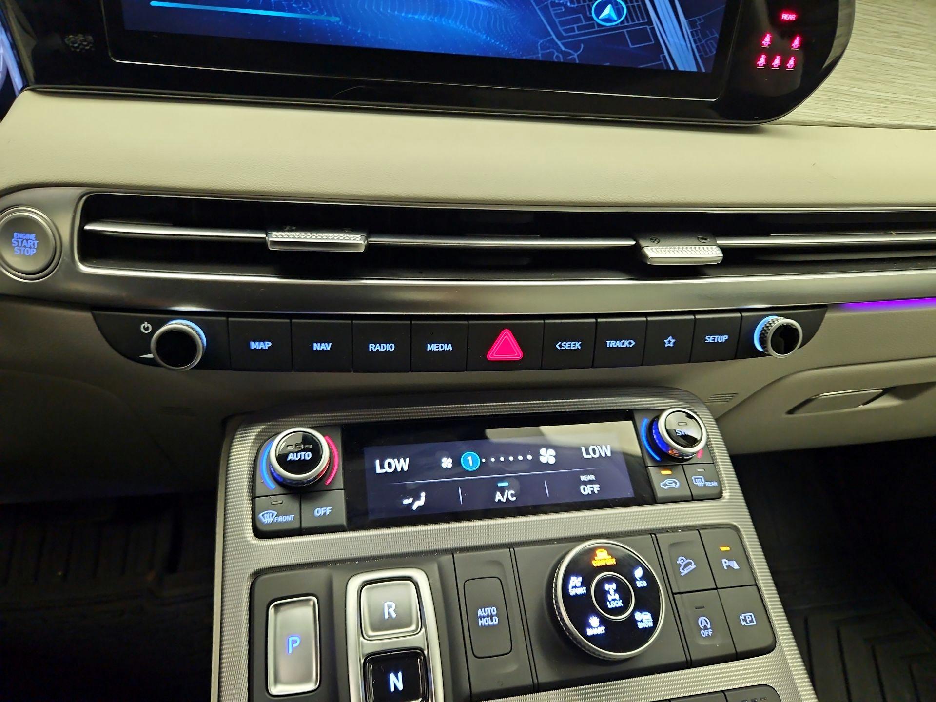 Thumbnail: 2024 Hyundai Palisade - 16