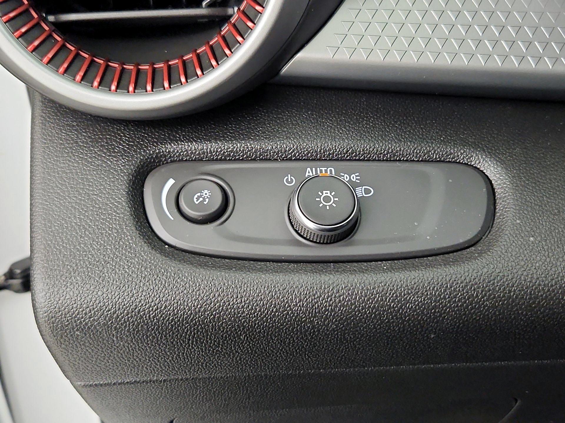 Thumbnail: 2025 Chevrolet Trax - 13