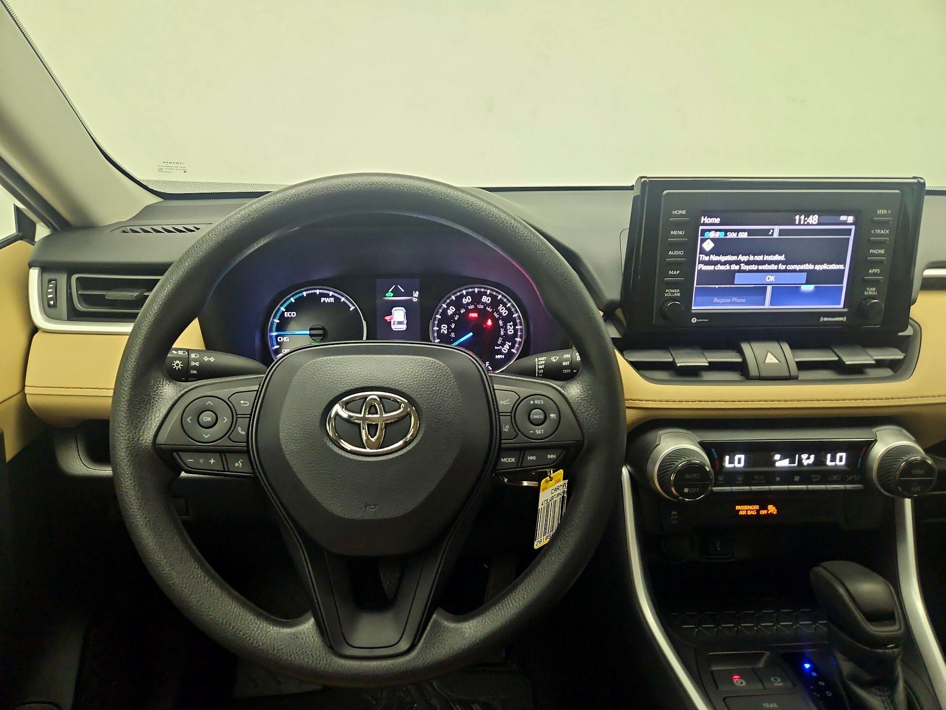 Thumbnail: 2022 Toyota RAV4 - 10