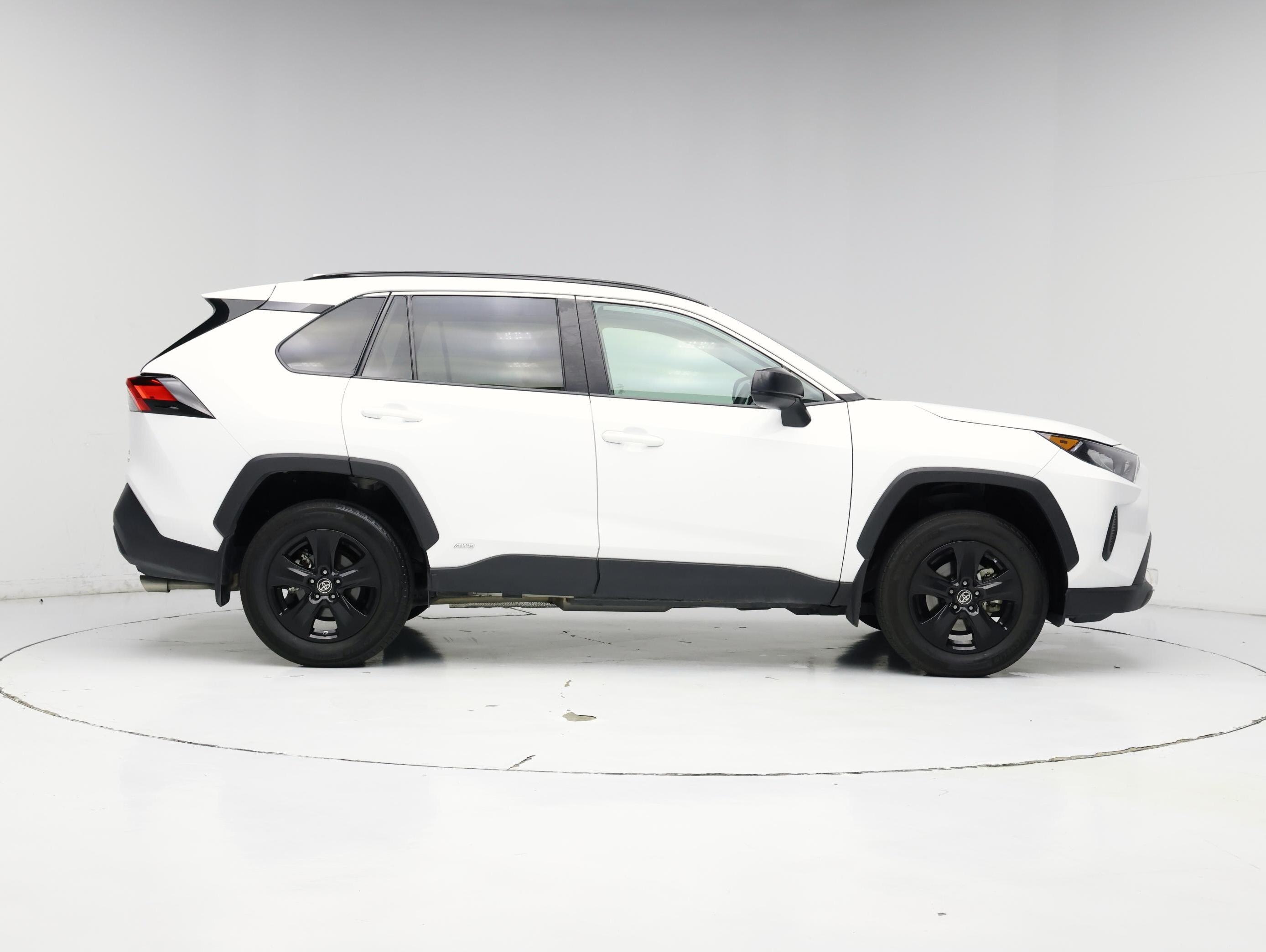 Thumbnail: 2022 Toyota RAV4 - 7