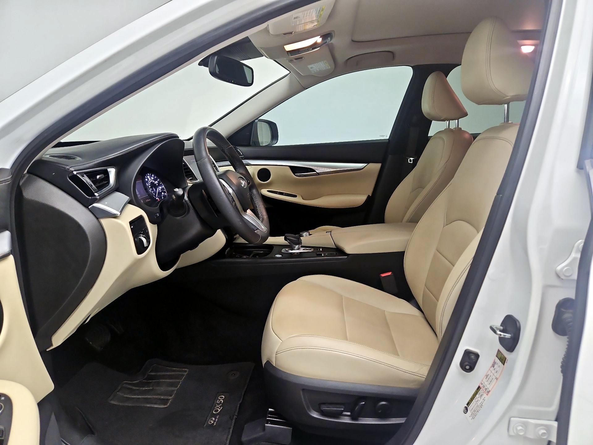 Thumbnail: 2019 INFINITI QX50 - 11