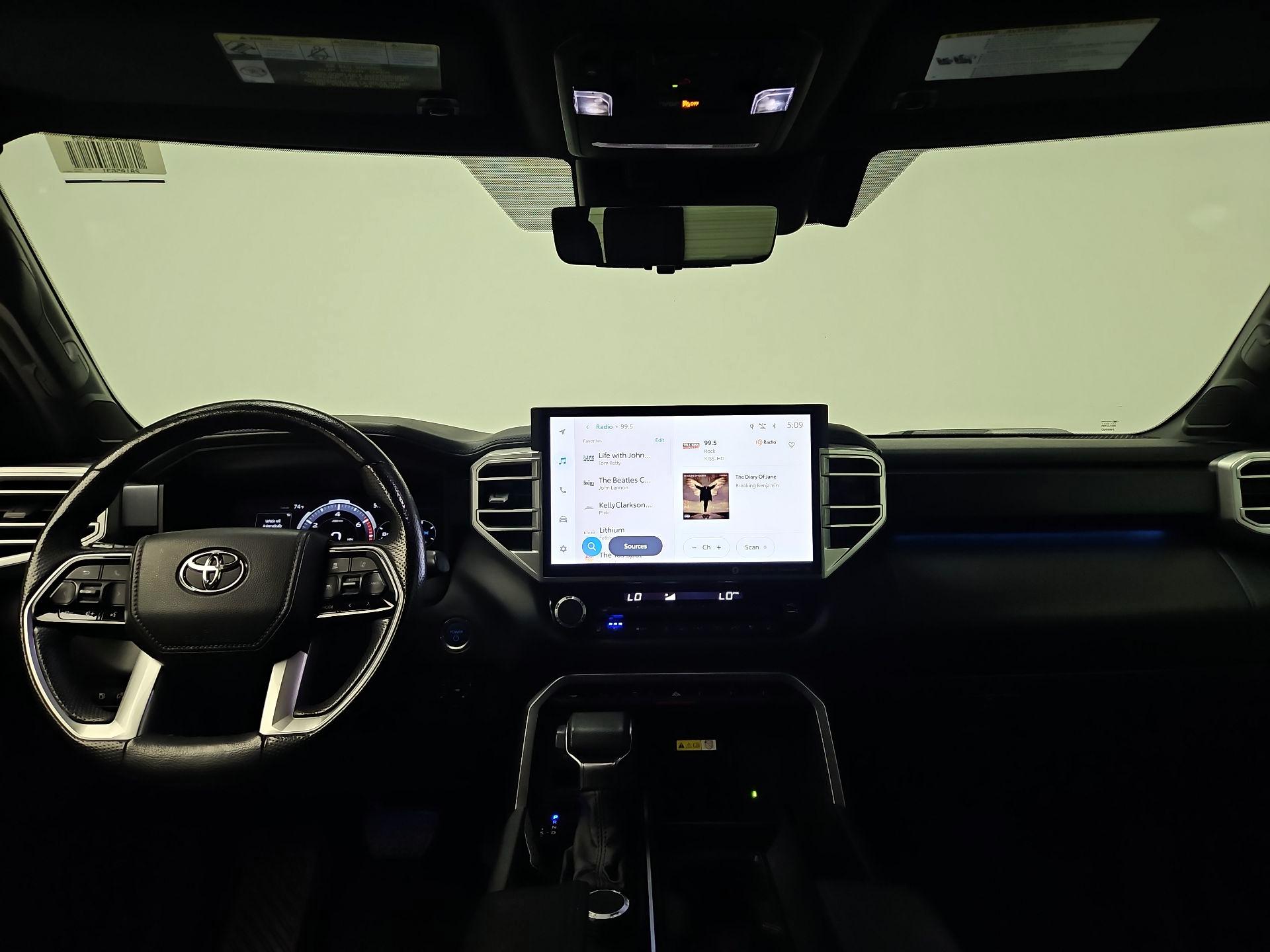 Thumbnail: 2023 Toyota Tundra - 9