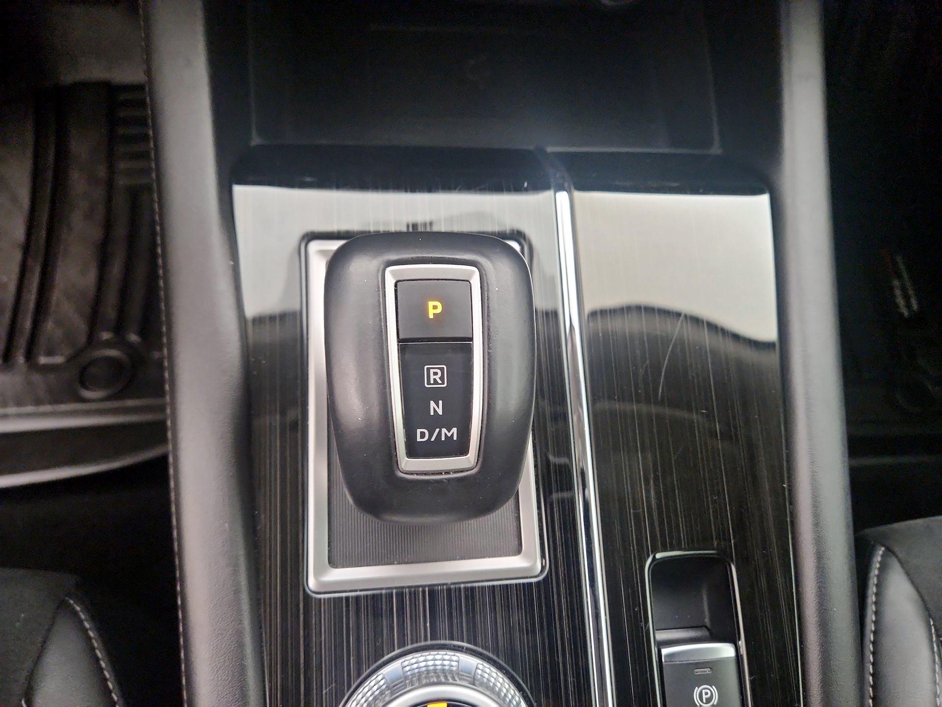 Thumbnail: 2022 Mitsubishi Outlander - 18