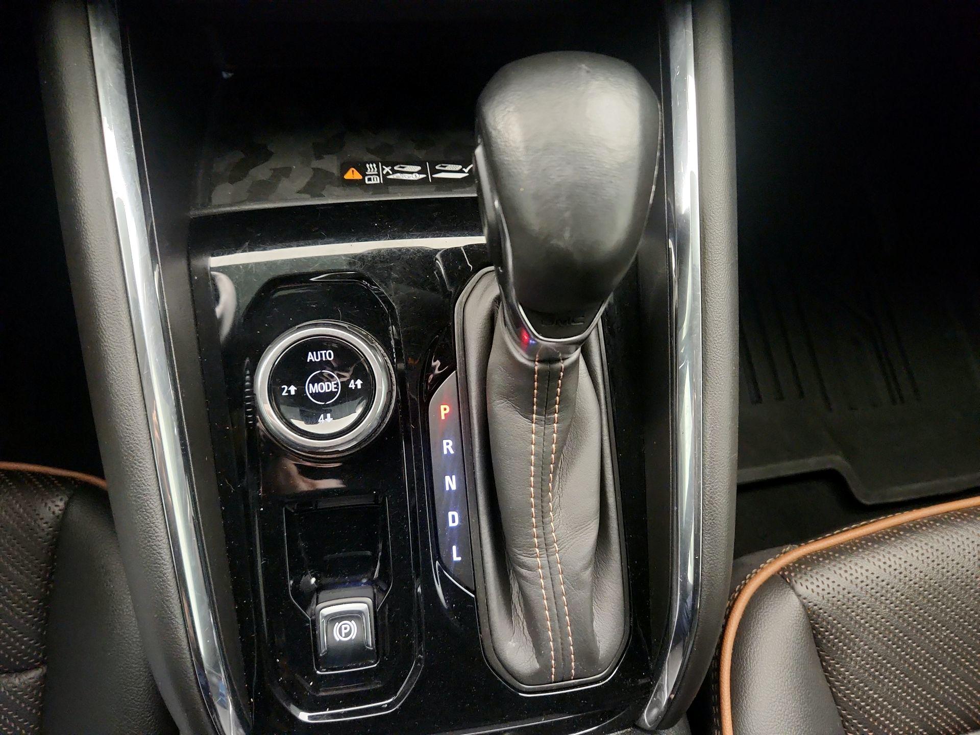 Thumbnail: 2023 GMC Canyon - 17