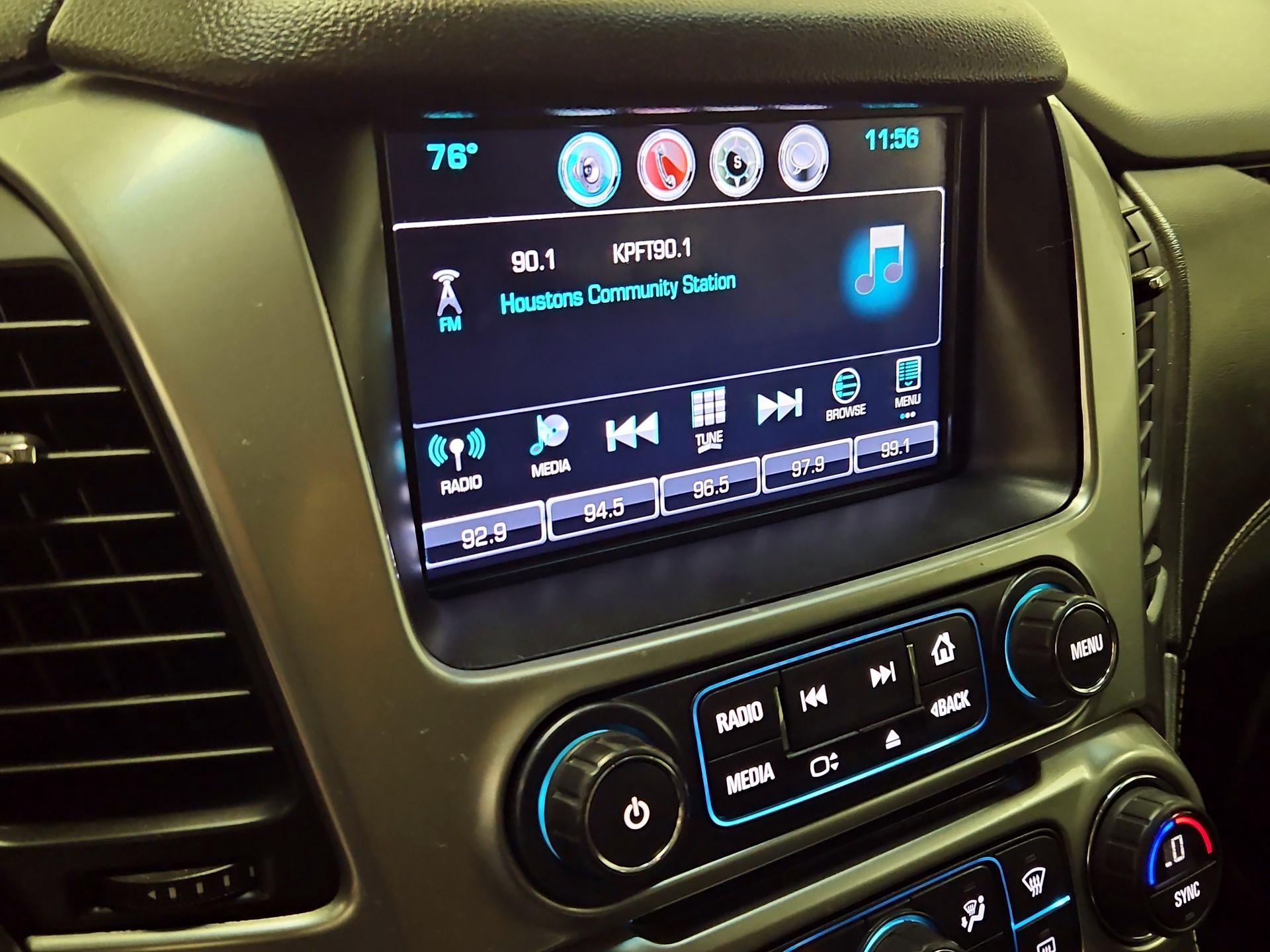 Thumbnail: 2016 Chevrolet Suburban - 15