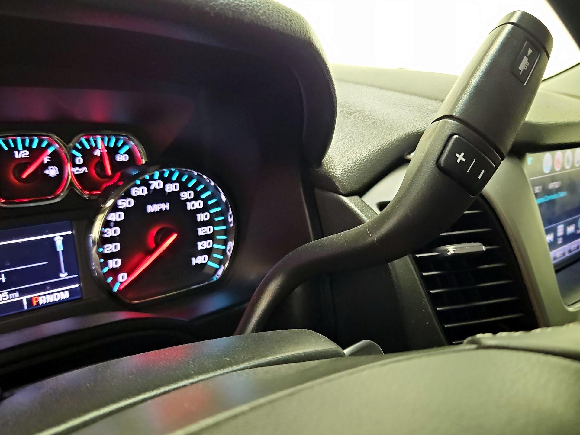 Thumbnail: 2016 Chevrolet Suburban - 17