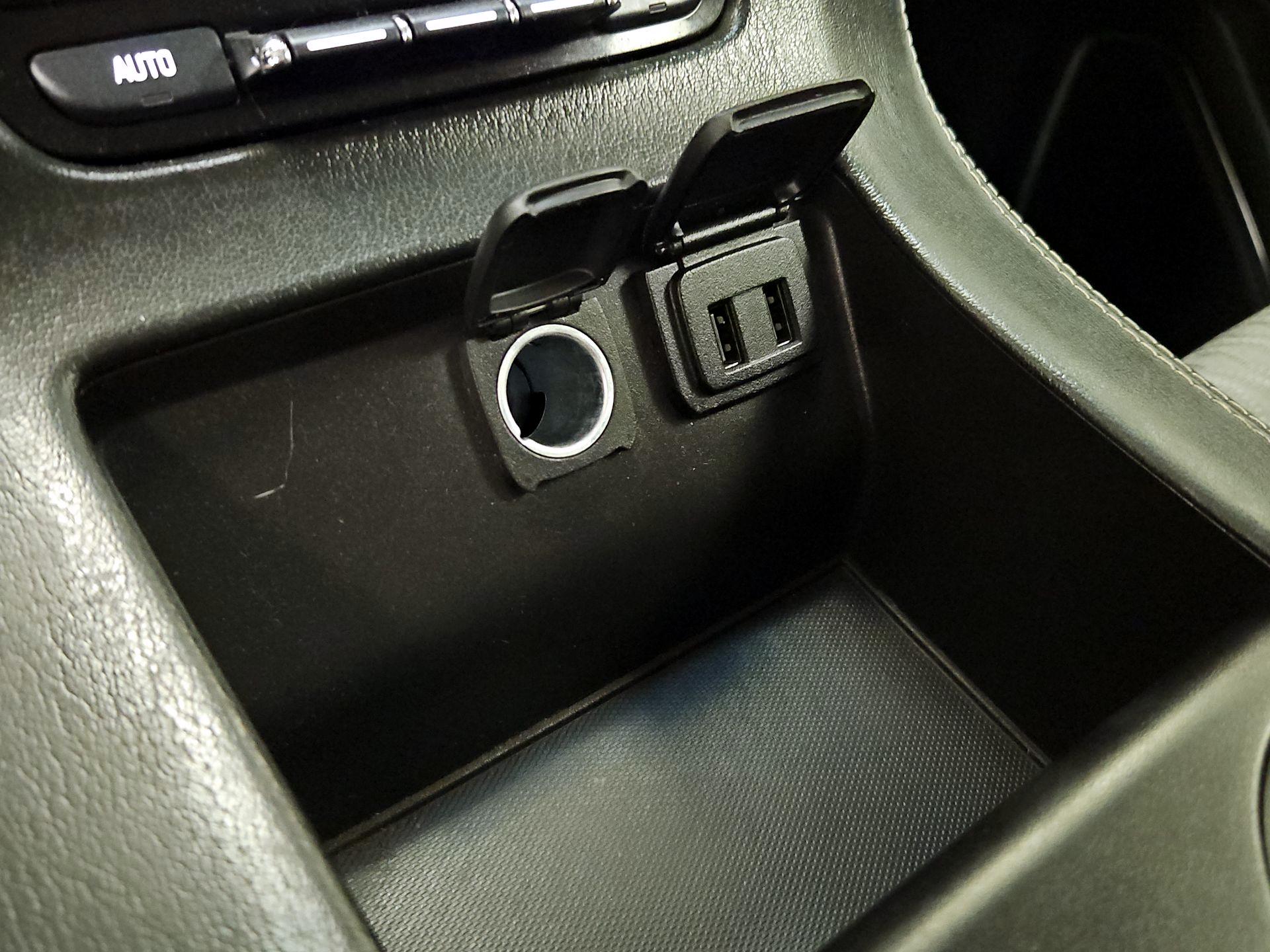 Thumbnail: 2016 Chevrolet Suburban - 18