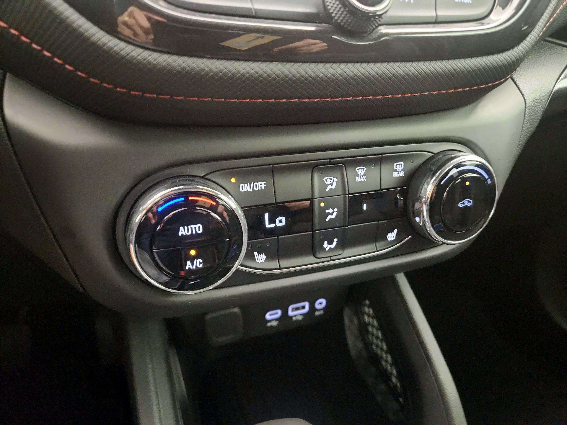 Thumbnail: 2023 Chevrolet TrailBlazer - 16