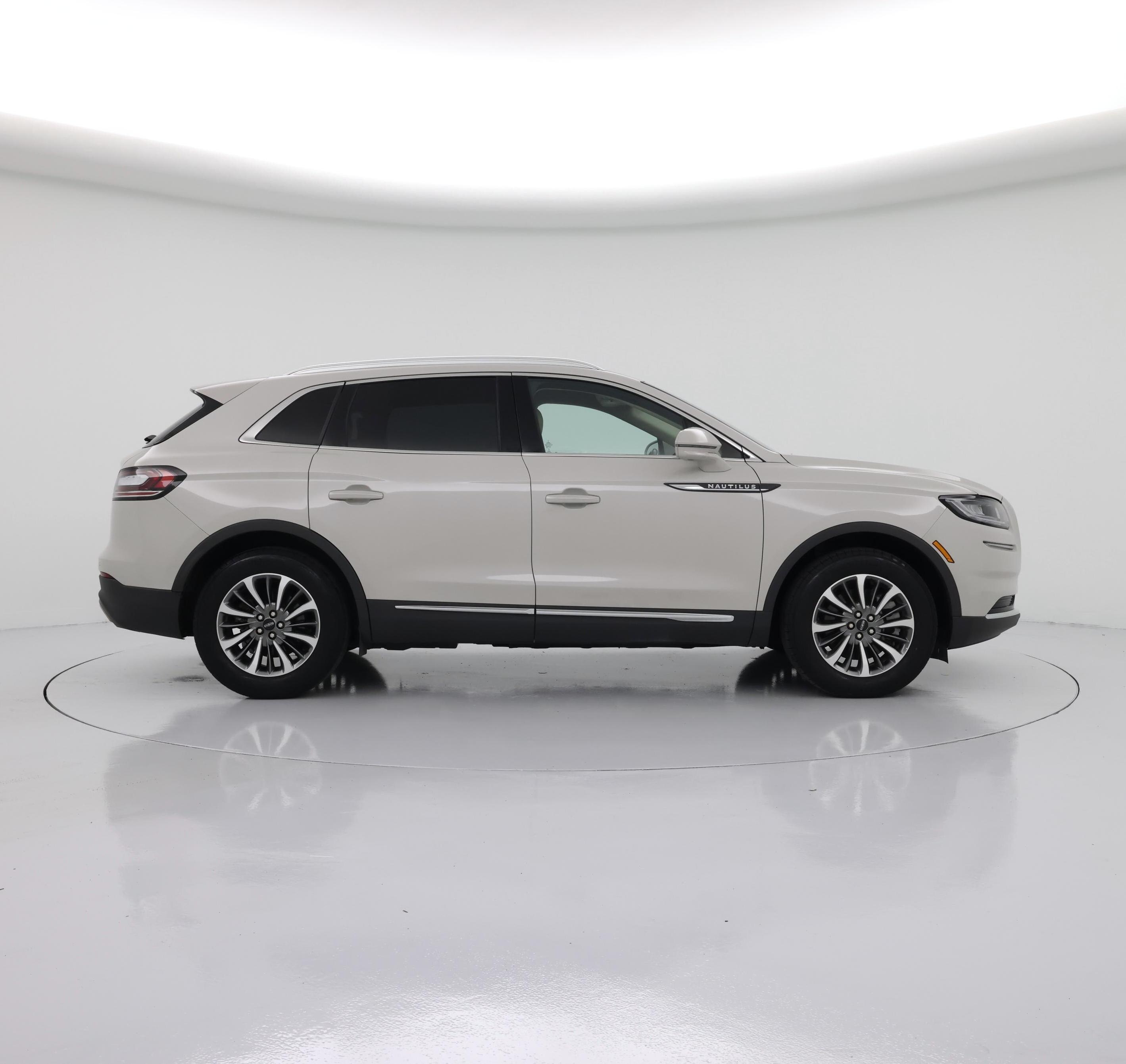 Thumbnail: 2023 Lincoln Nautilus - 7