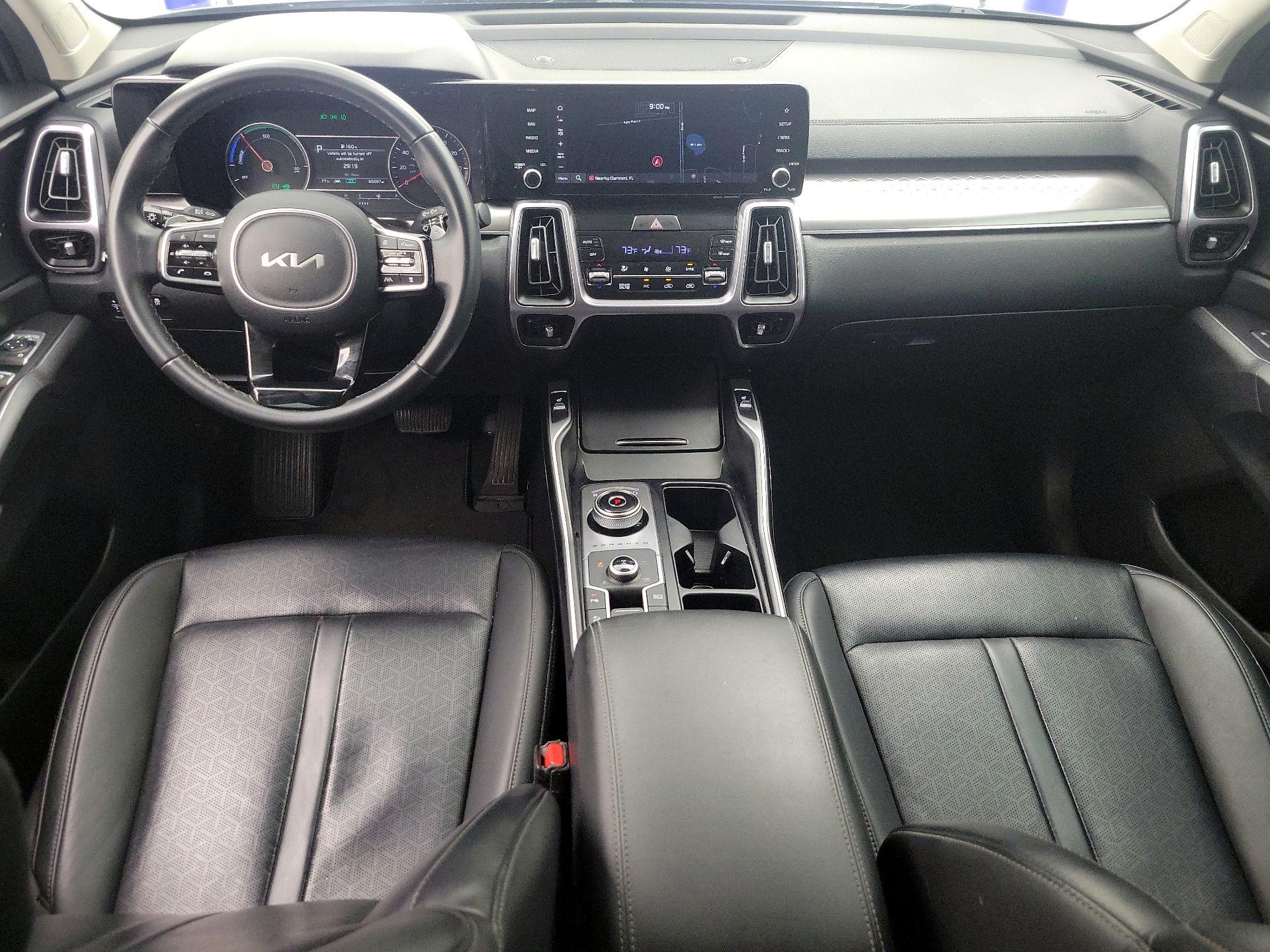 Thumbnail: 2023 Kia Sorento - 9