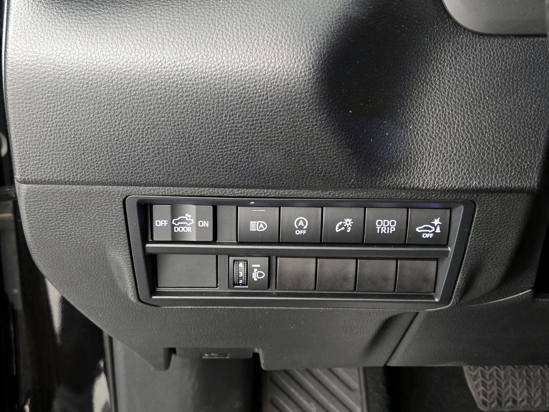 Thumbnail: 2023 Toyota Tundra - 13