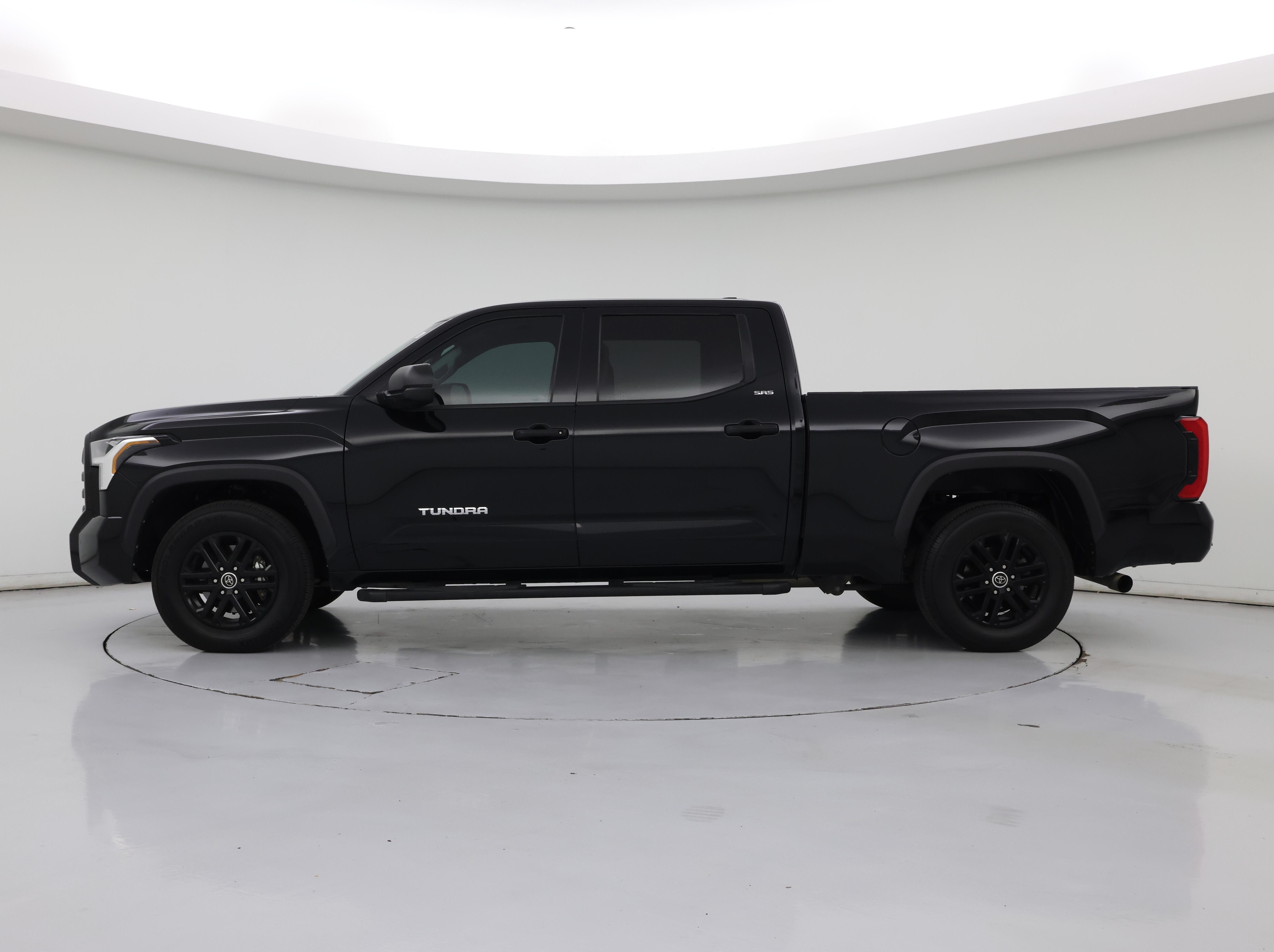 Thumbnail: 2023 Toyota Tundra - 3