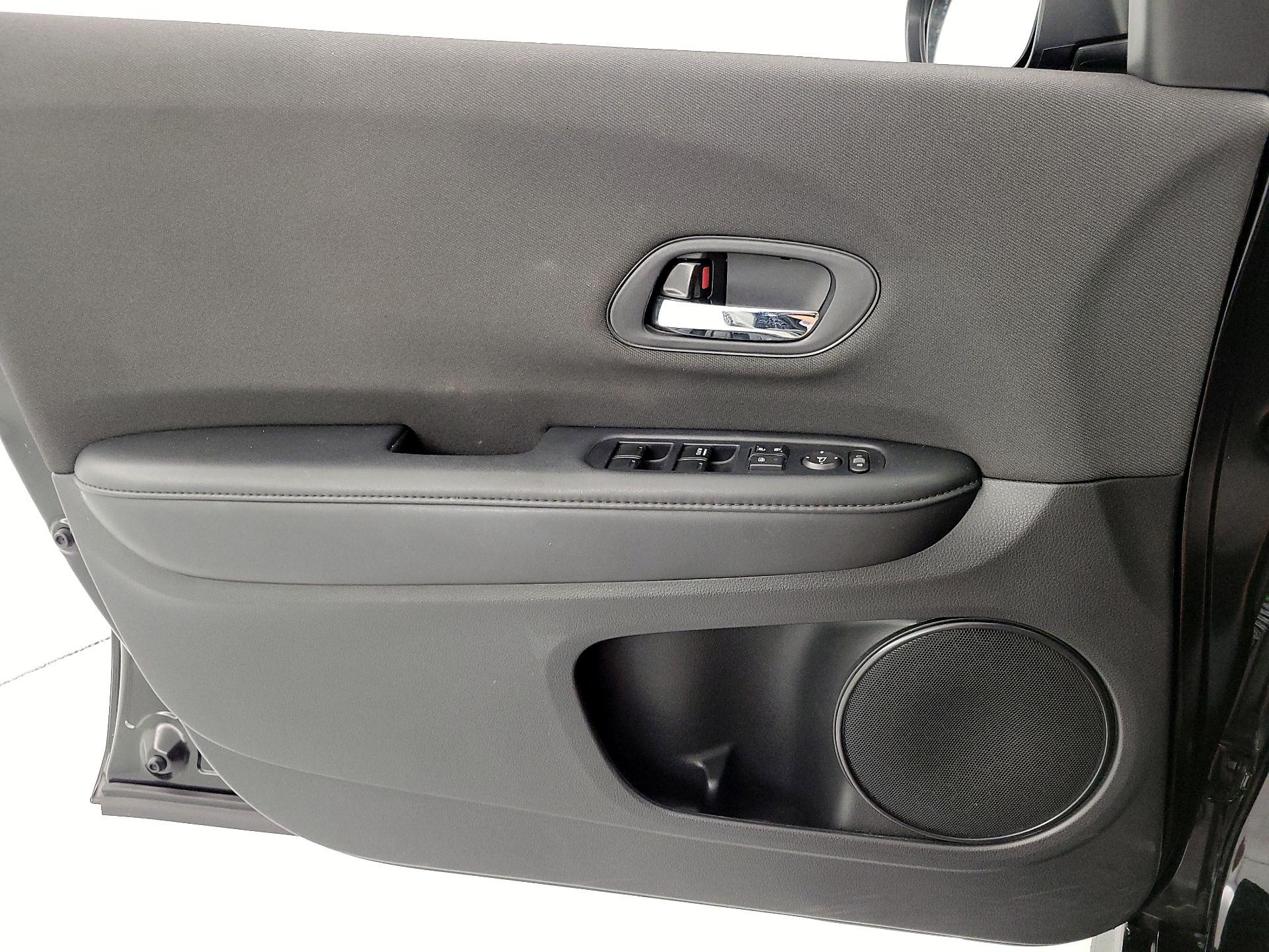 Thumbnail: 2022 Honda HR-V - 12