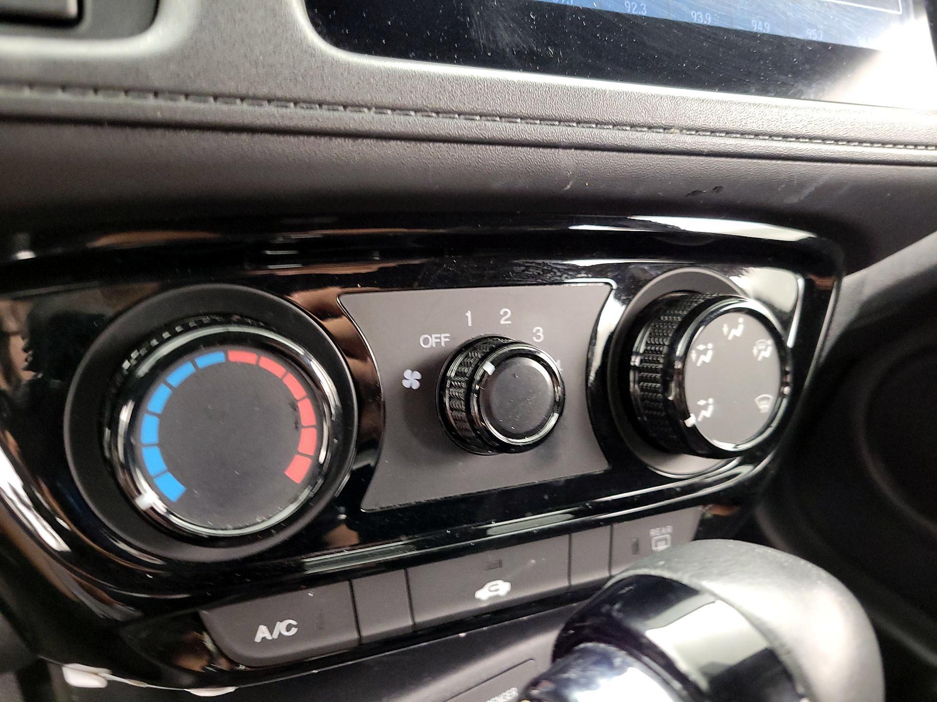 Thumbnail: 2022 Honda HR-V - 16