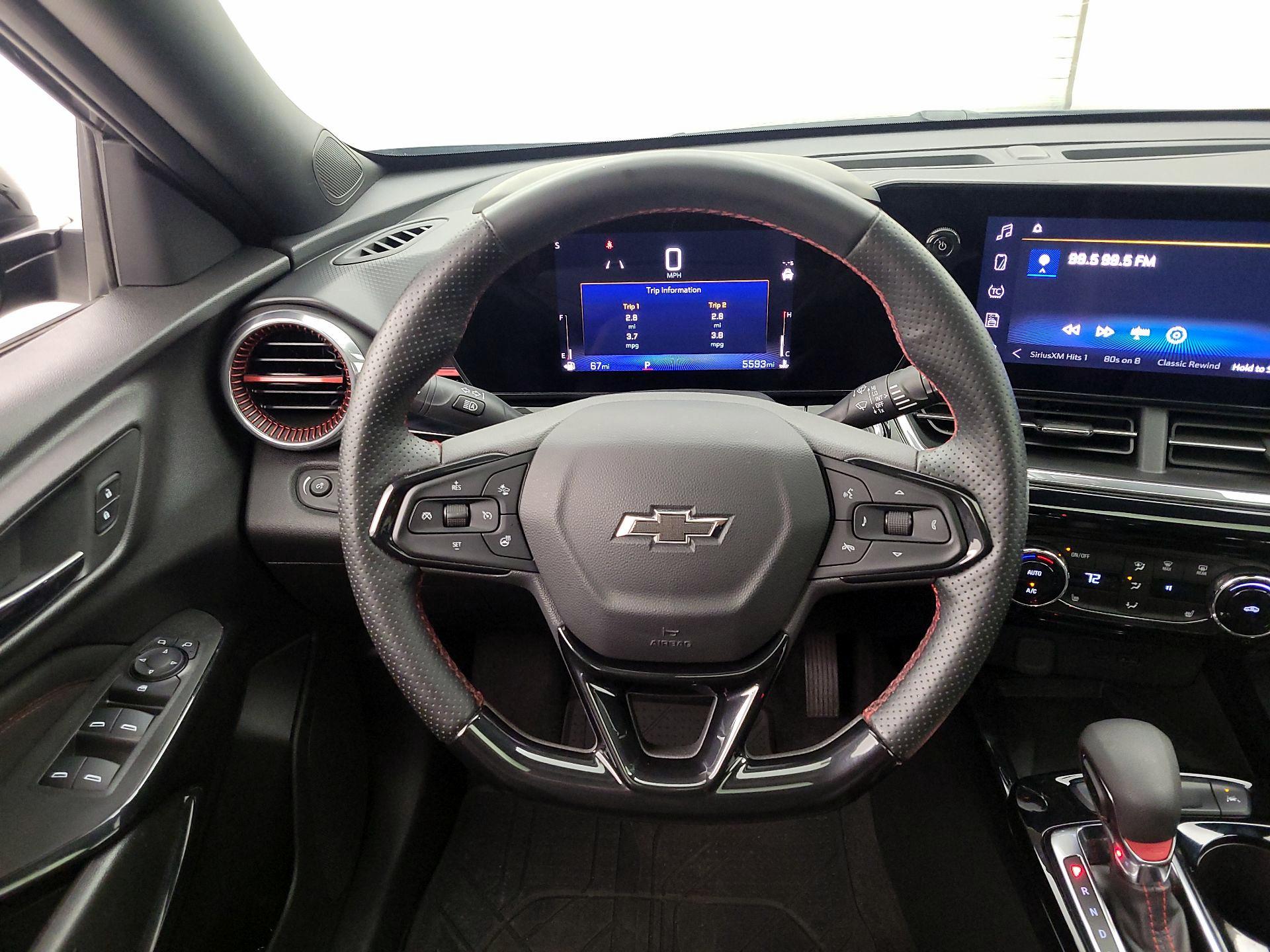 Thumbnail: 2025 Chevrolet Trax - 10