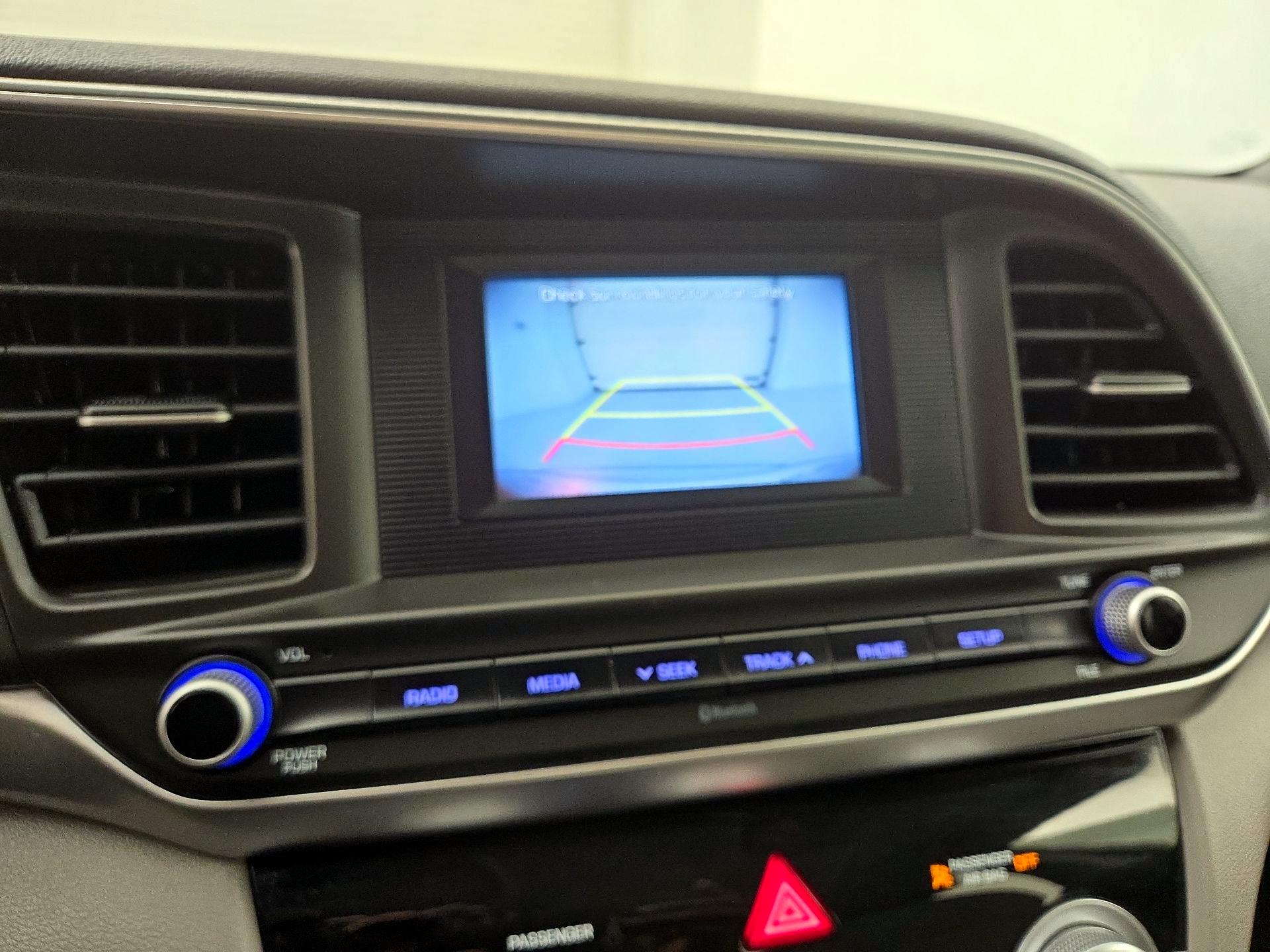 Thumbnail: 2019 Hyundai Elantra - 14