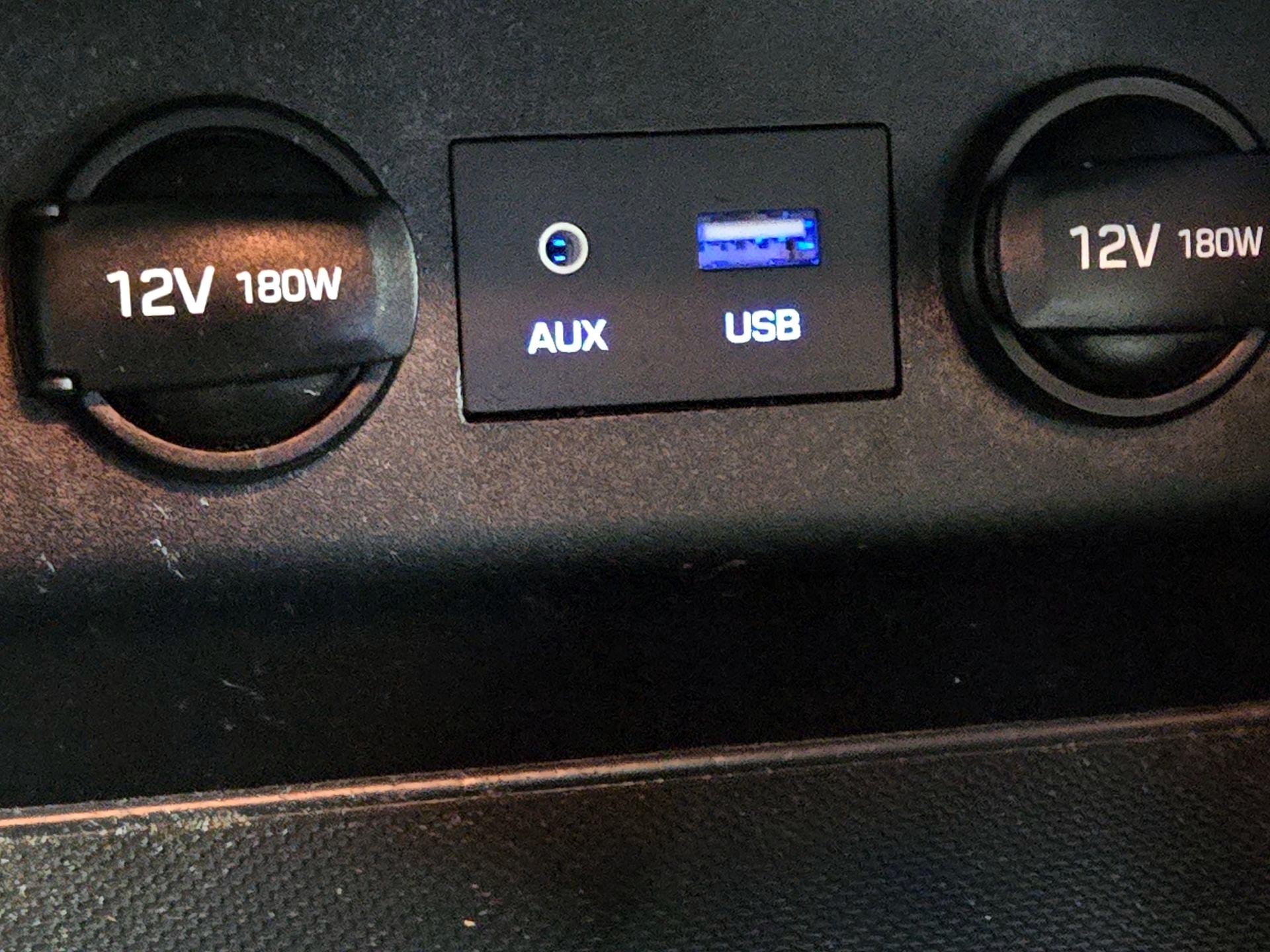 Thumbnail: 2019 Hyundai Elantra - 18