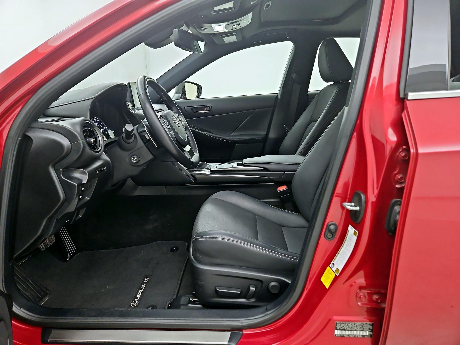 Thumbnail: 2023 Lexus IS - 11