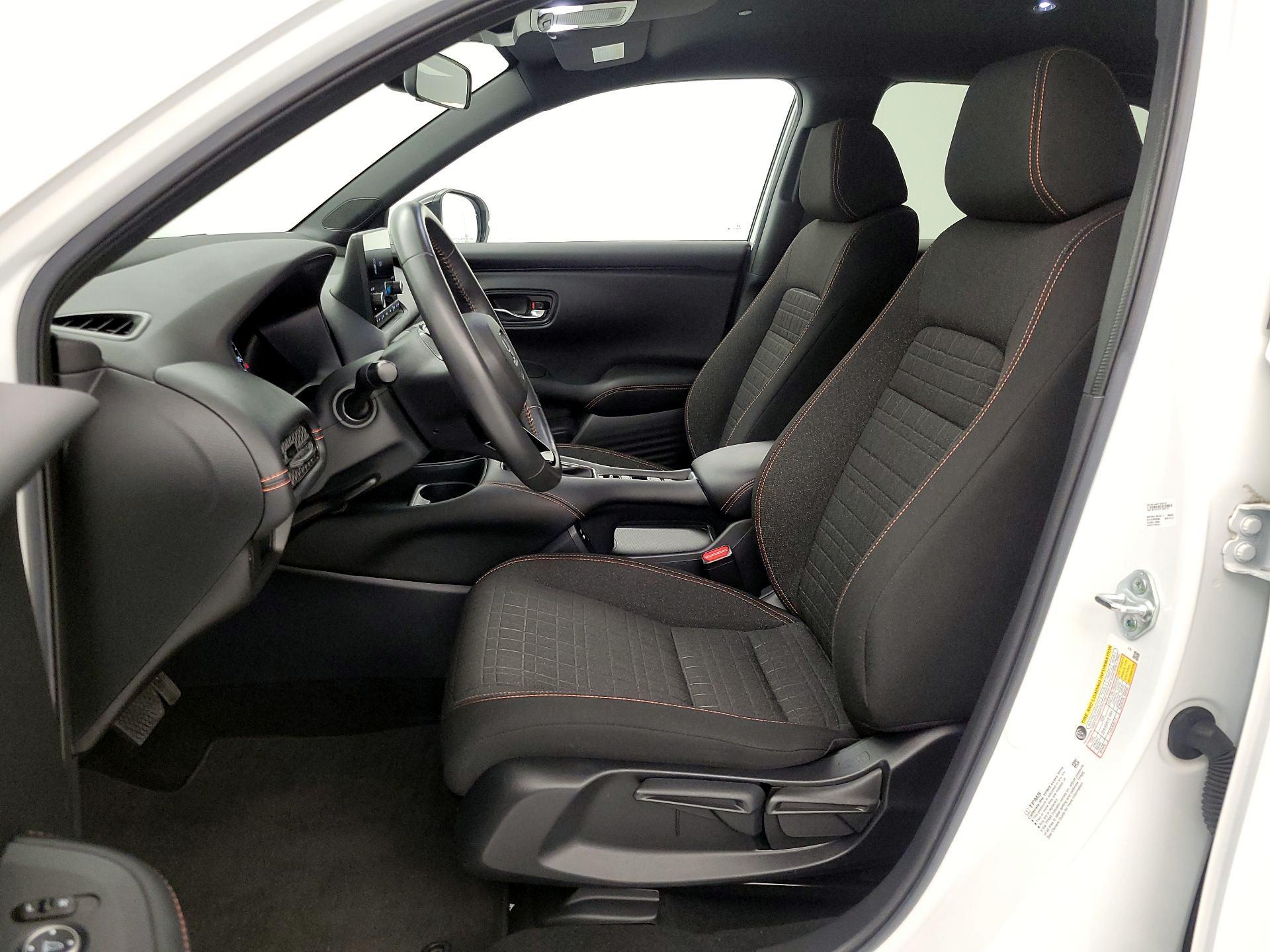 Thumbnail: 2025 Honda HR-V - 11