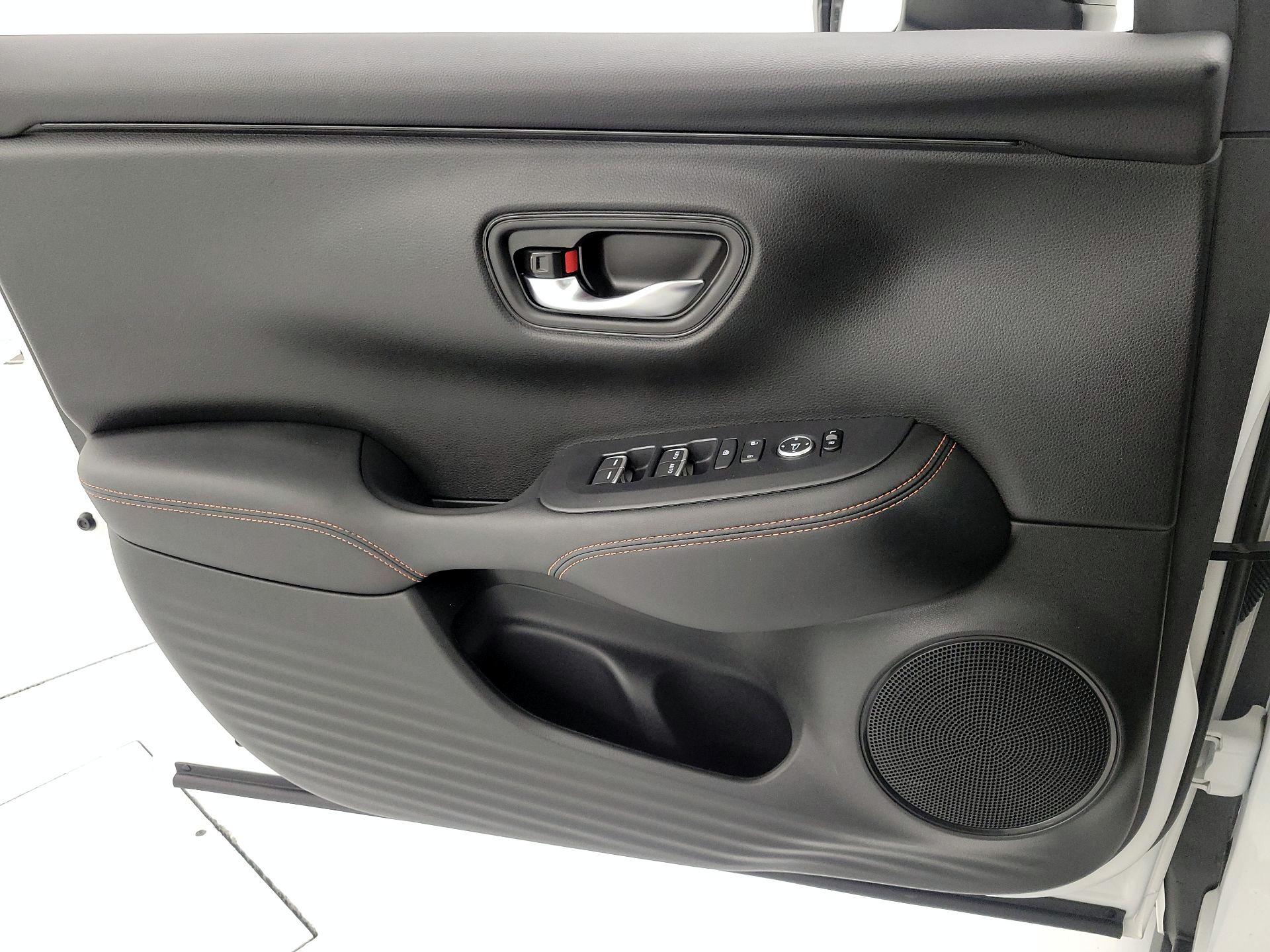 Thumbnail: 2025 Honda HR-V - 12