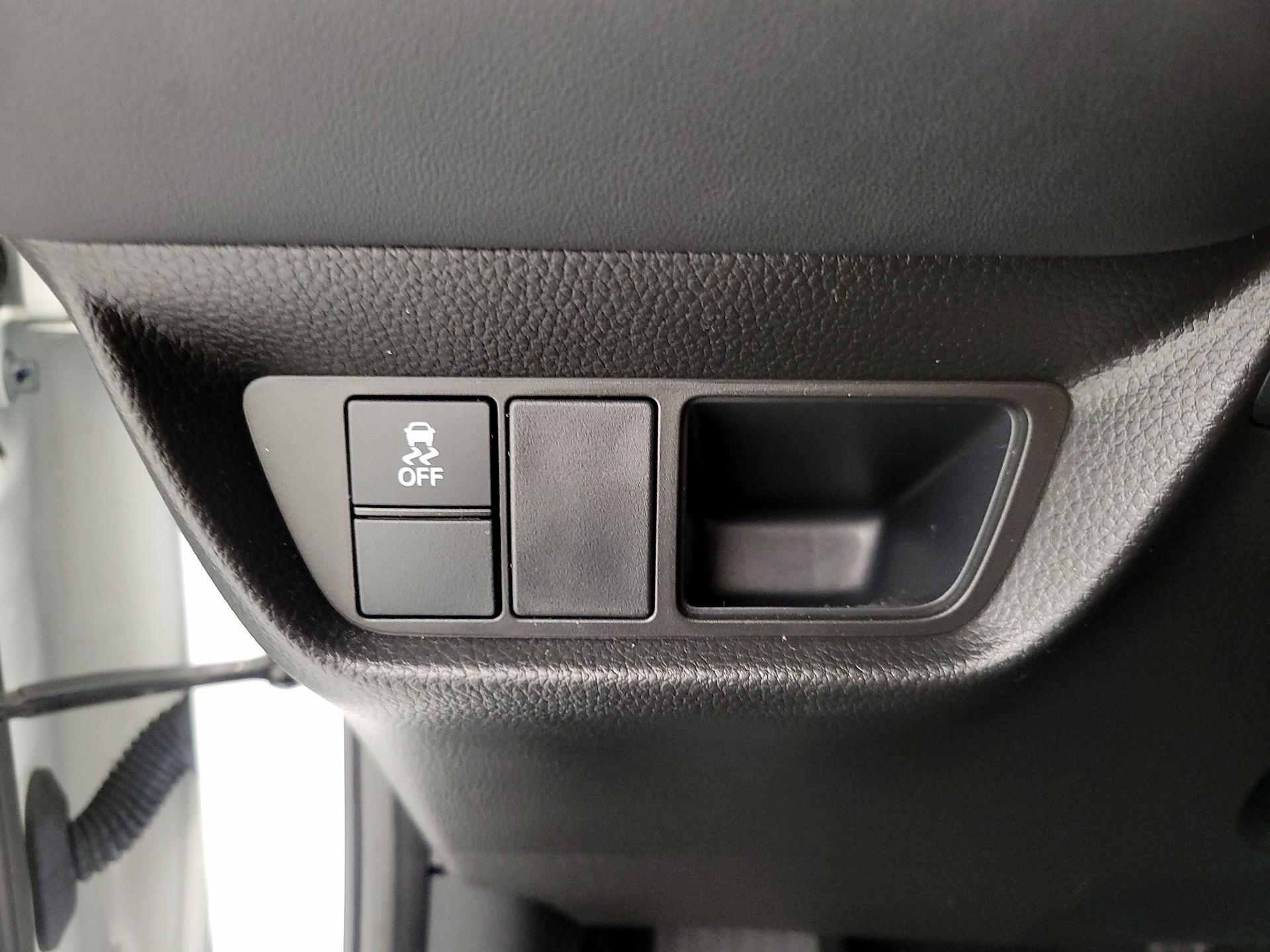 Thumbnail: 2025 Honda HR-V - 13