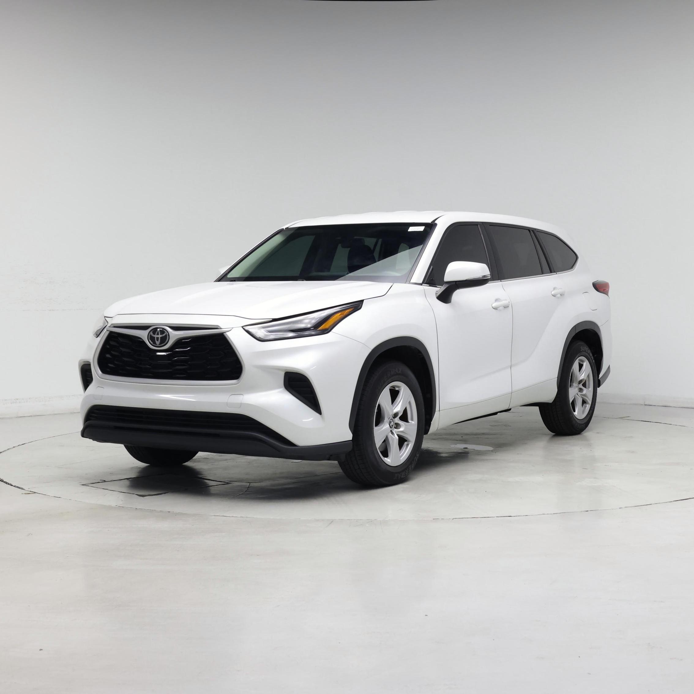 Thumbnail: 2023 Toyota Highlander - 4