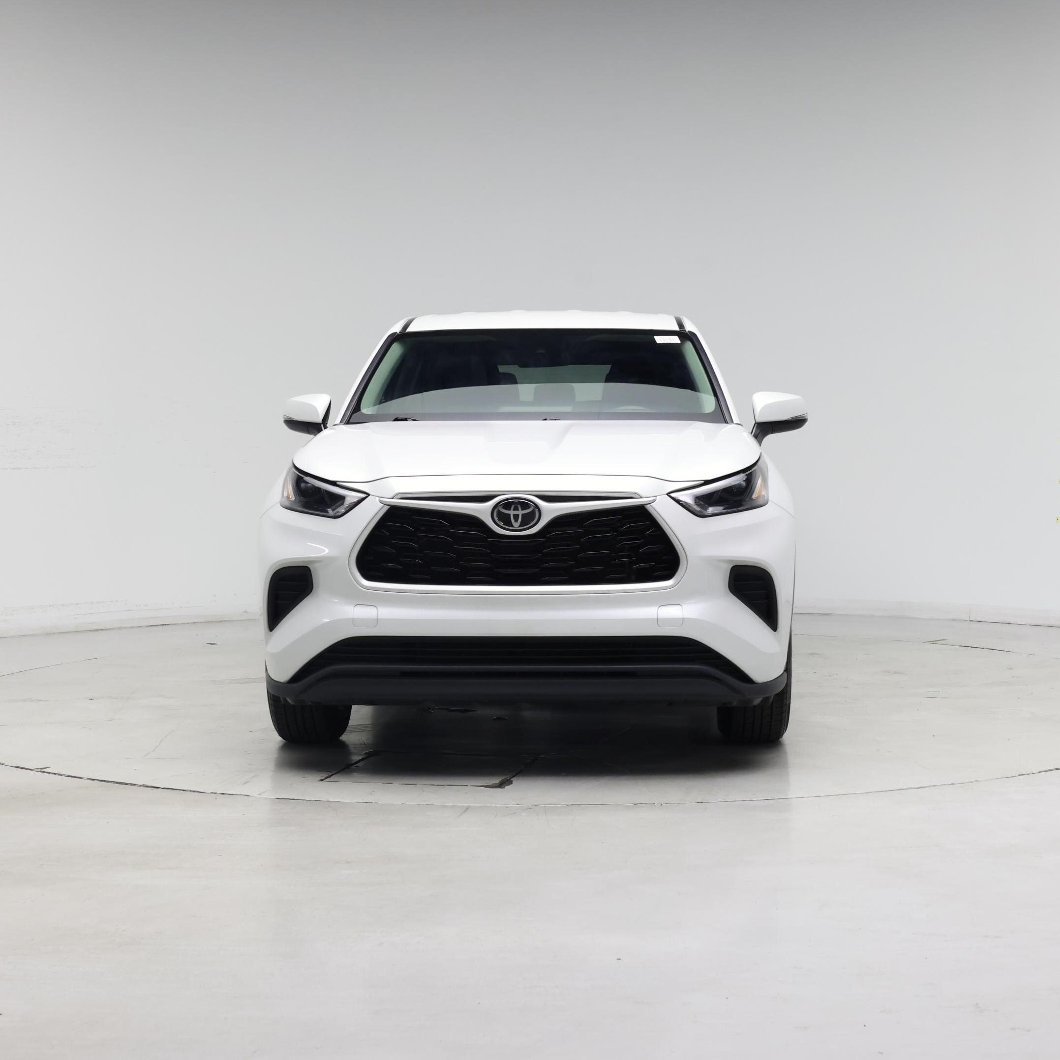 Thumbnail: 2023 Toyota Highlander - 5