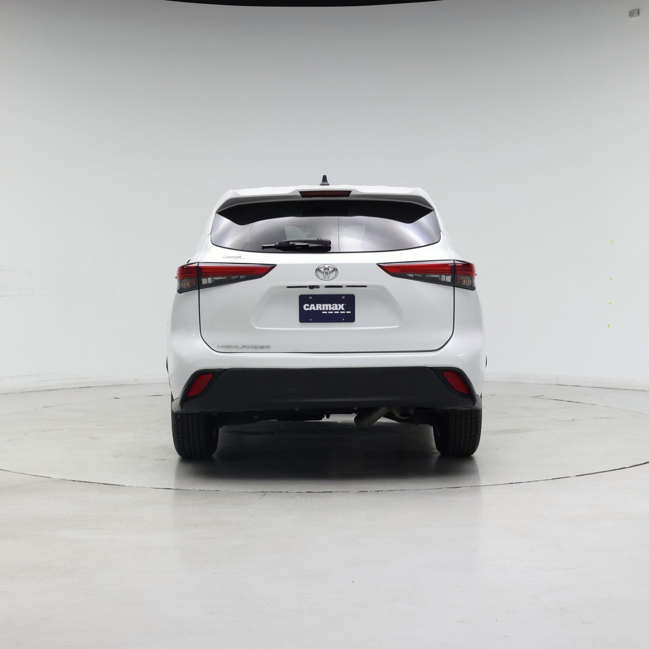 Thumbnail: 2023 Toyota Highlander - 6