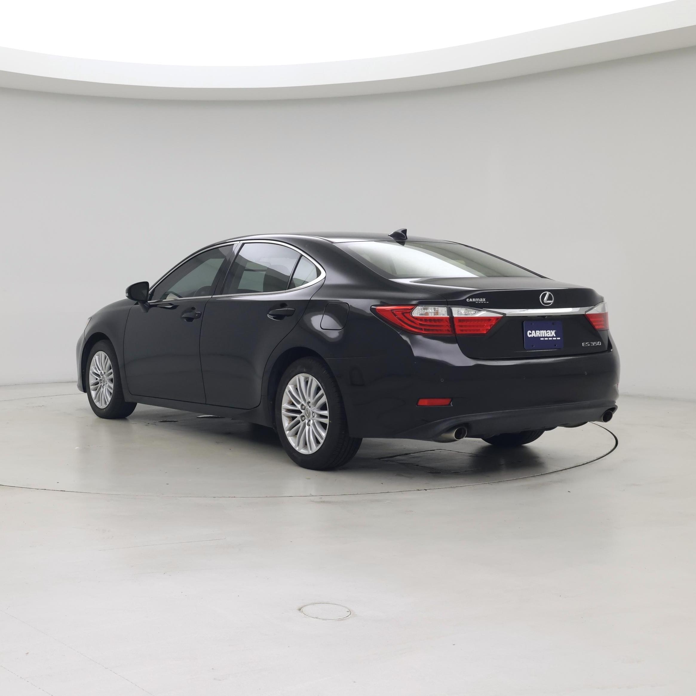Thumbnail: 2015 Lexus ES - 2