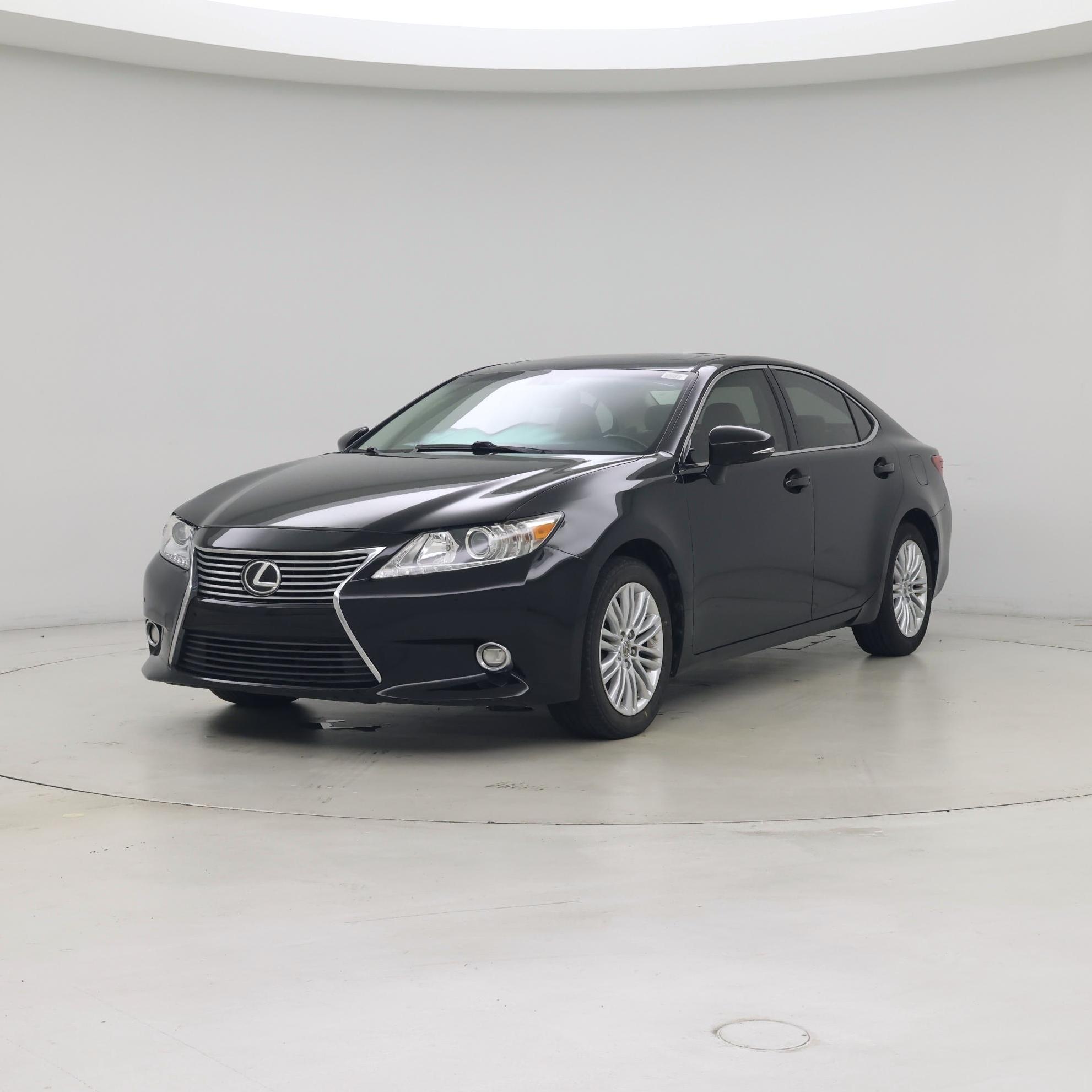 Thumbnail: 2015 Lexus ES - 4