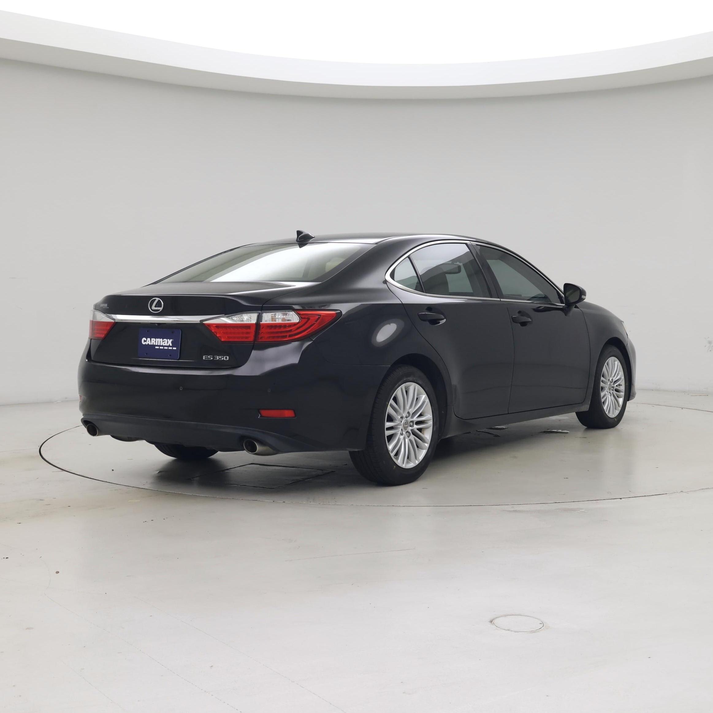 Thumbnail: 2015 Lexus ES - 8